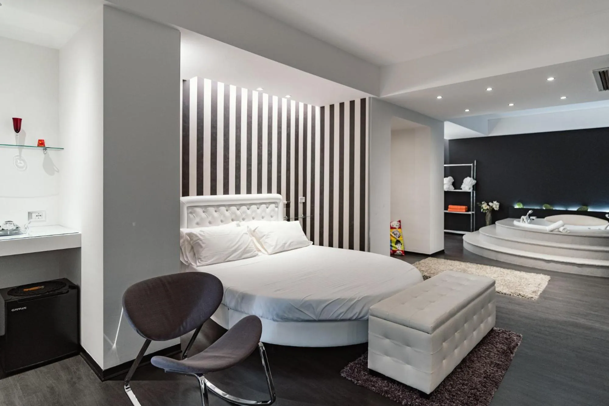 Bedroom, Bed in Modica Palace Hotel