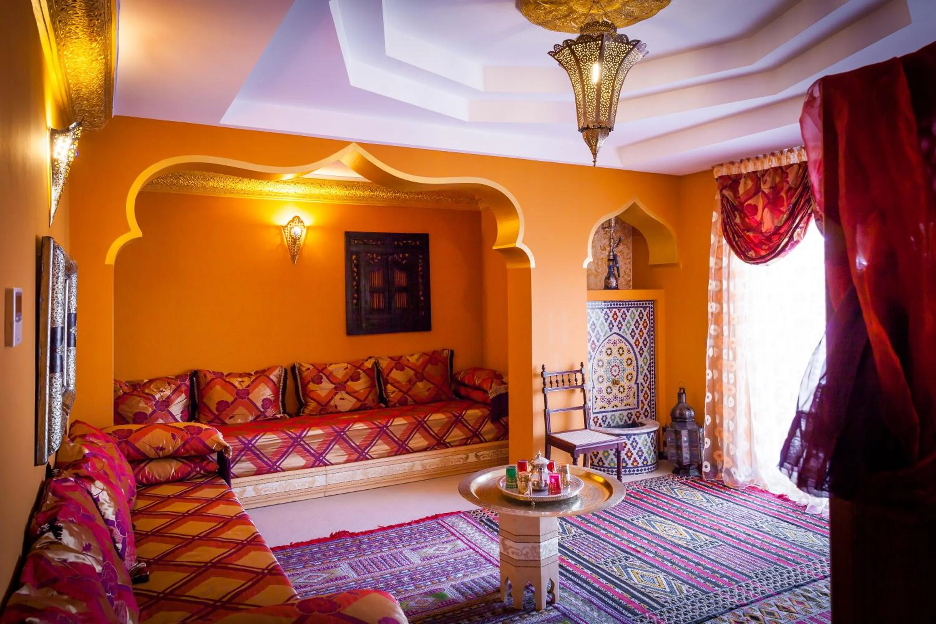 Living room, Bed in Modica Palace Hotel