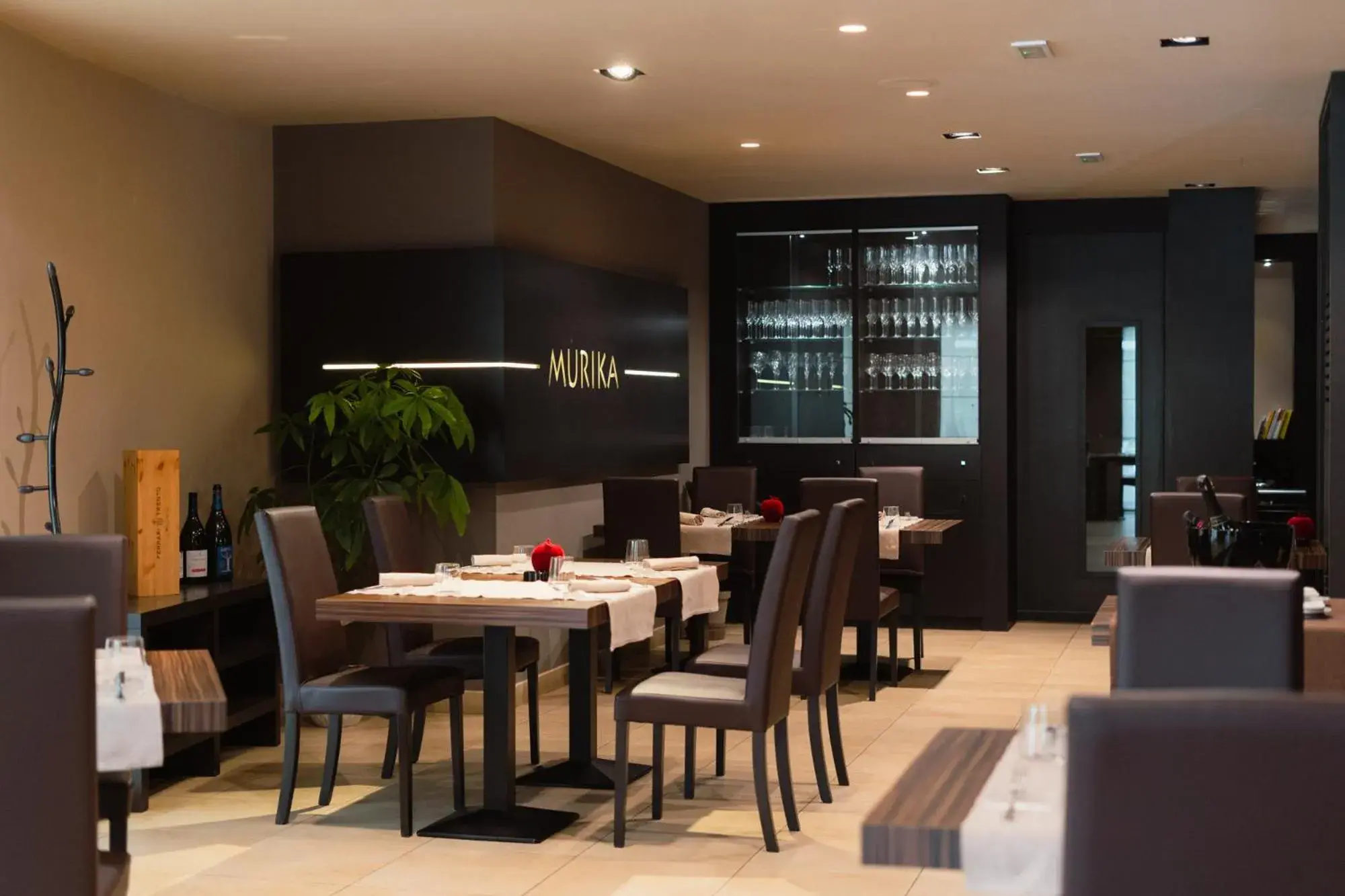 Restaurant/places to eat in Modica Palace Hotel Restaurant/places to eat in Modica Palace Hotel