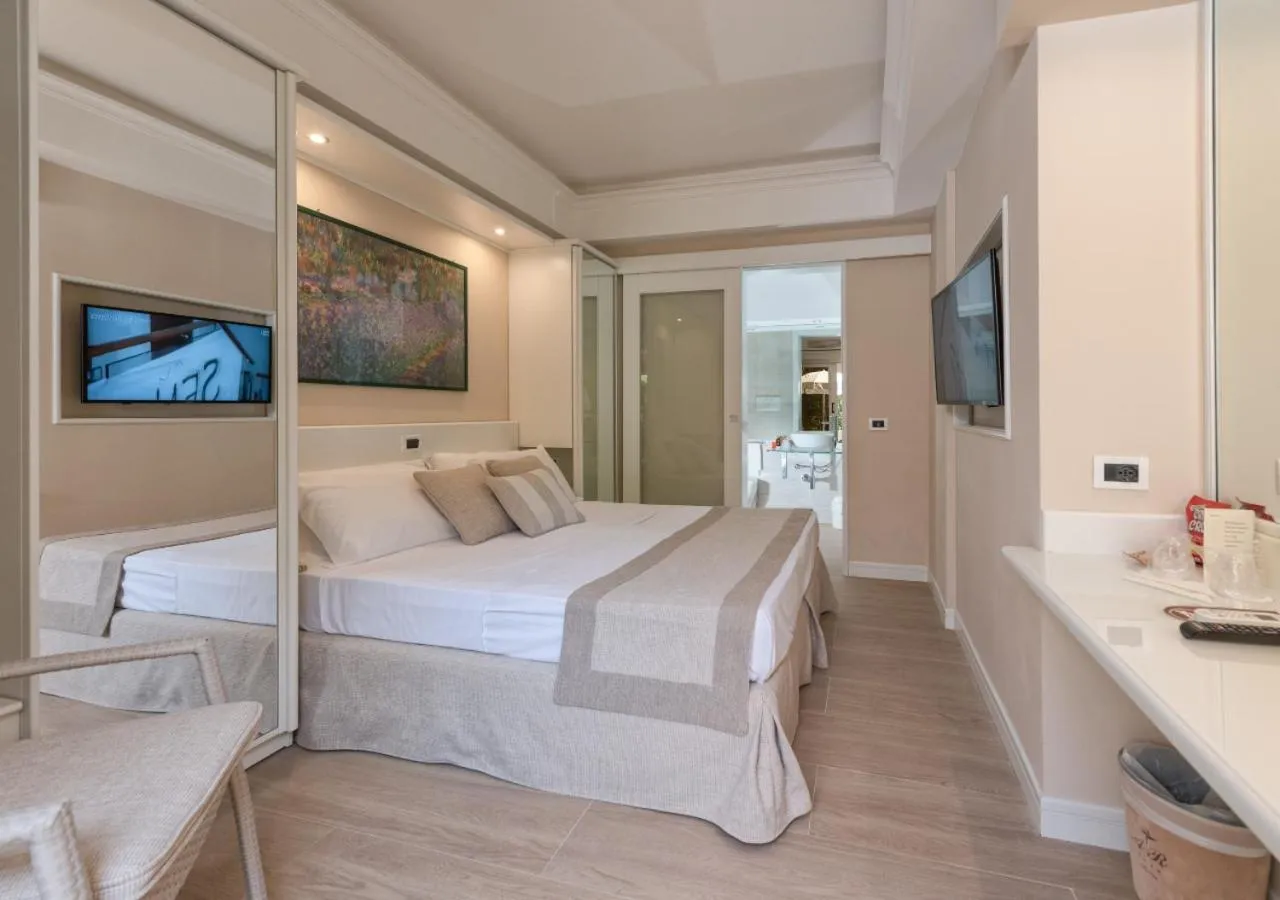 Bed in Acacia Resort