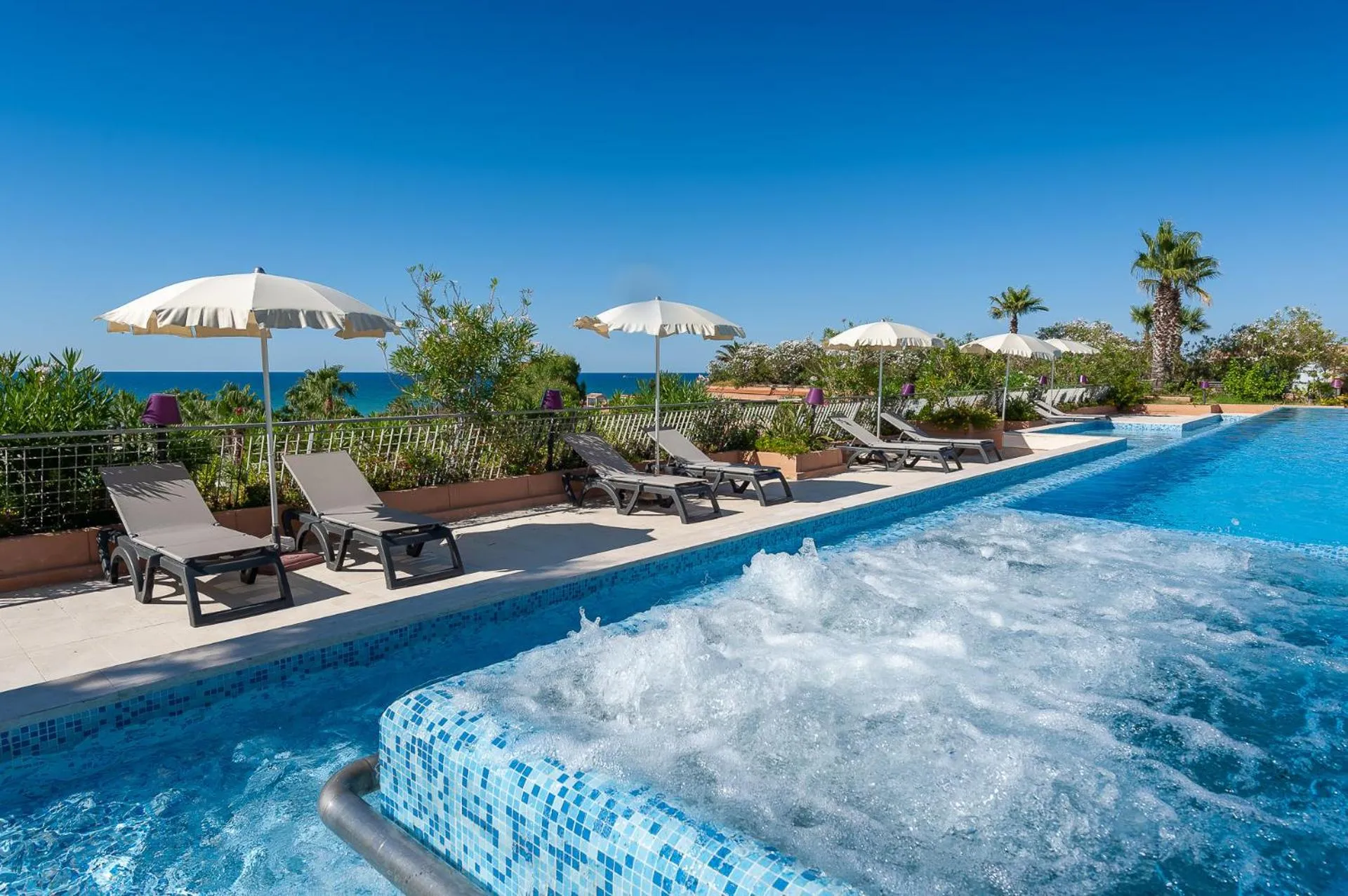 Hot Tub in Acacia Resort Parco Dei Leoni