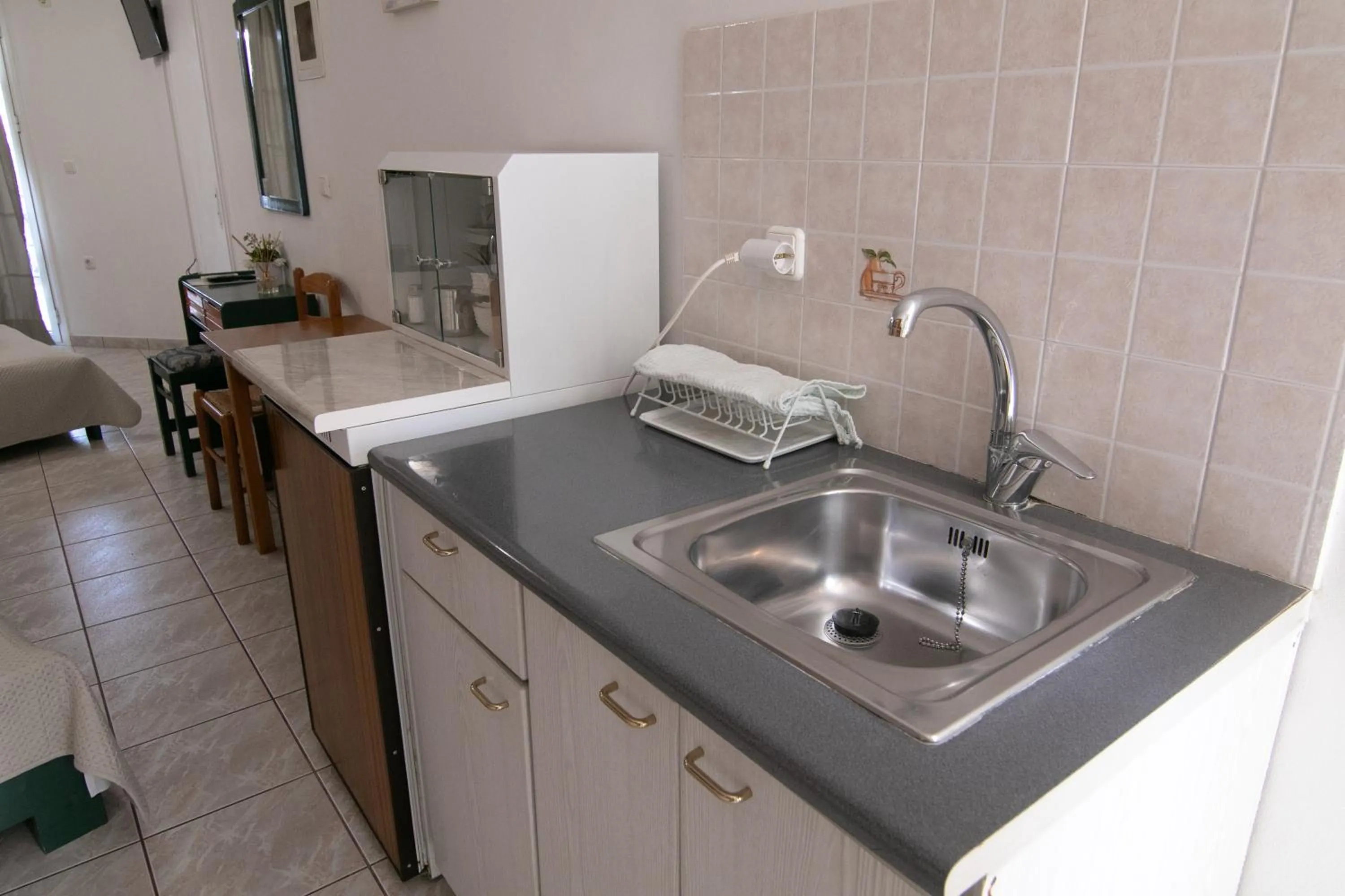 Malvasia Corner Studios - ex Romeo's House