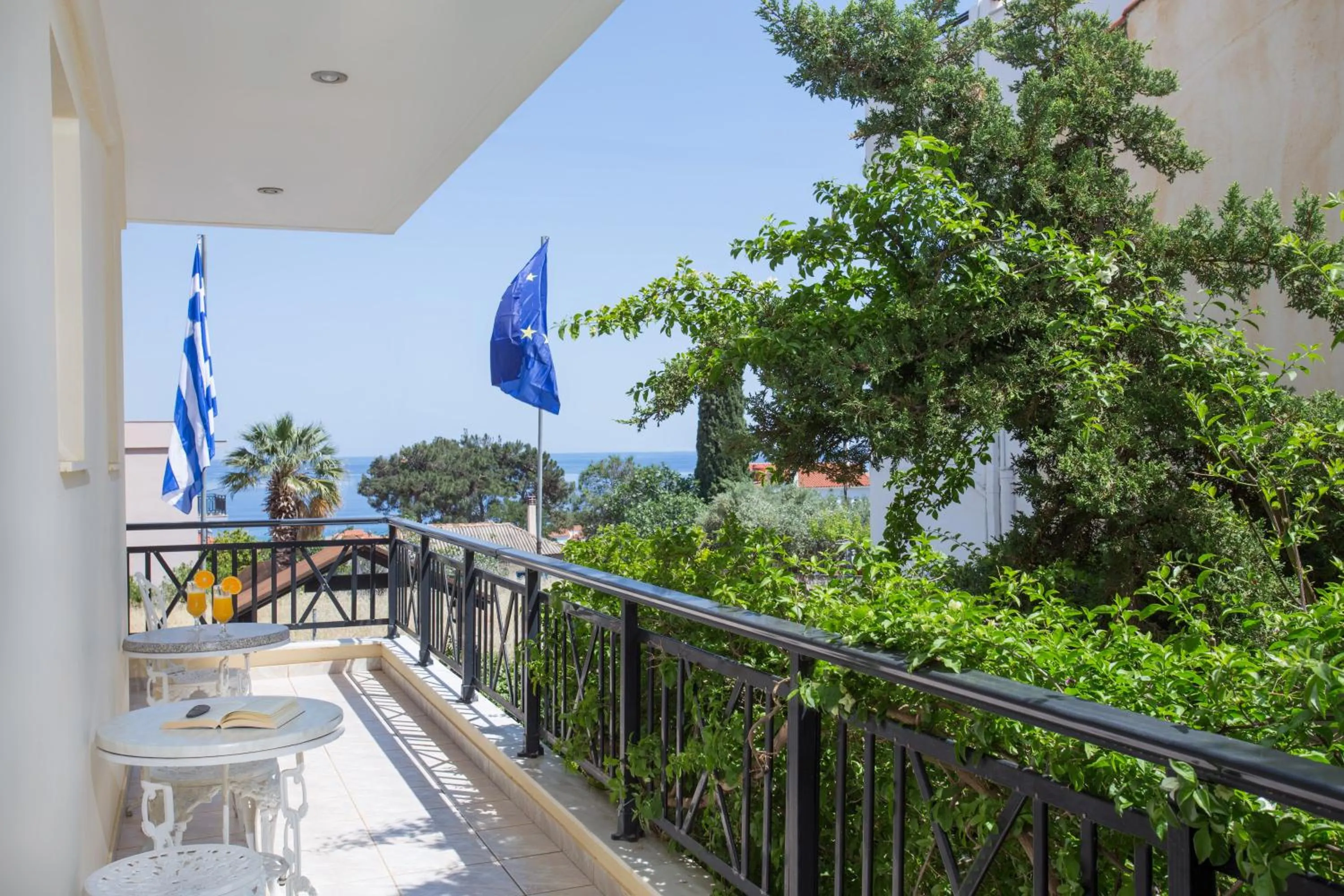 Patio in Malvasia Corner Studios - ex Romeo's House