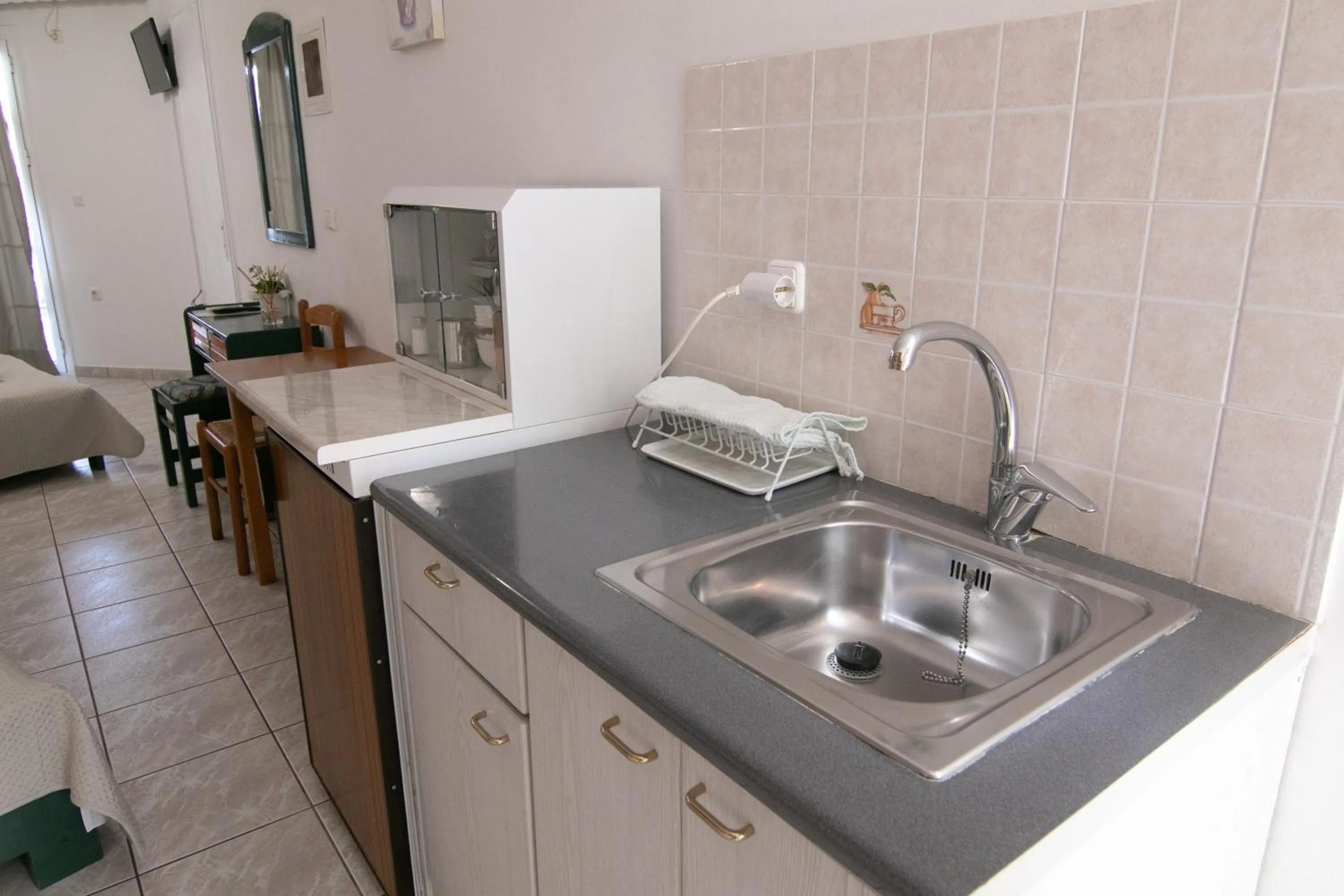 Malvasia Corner Studios - ex Romeo's House