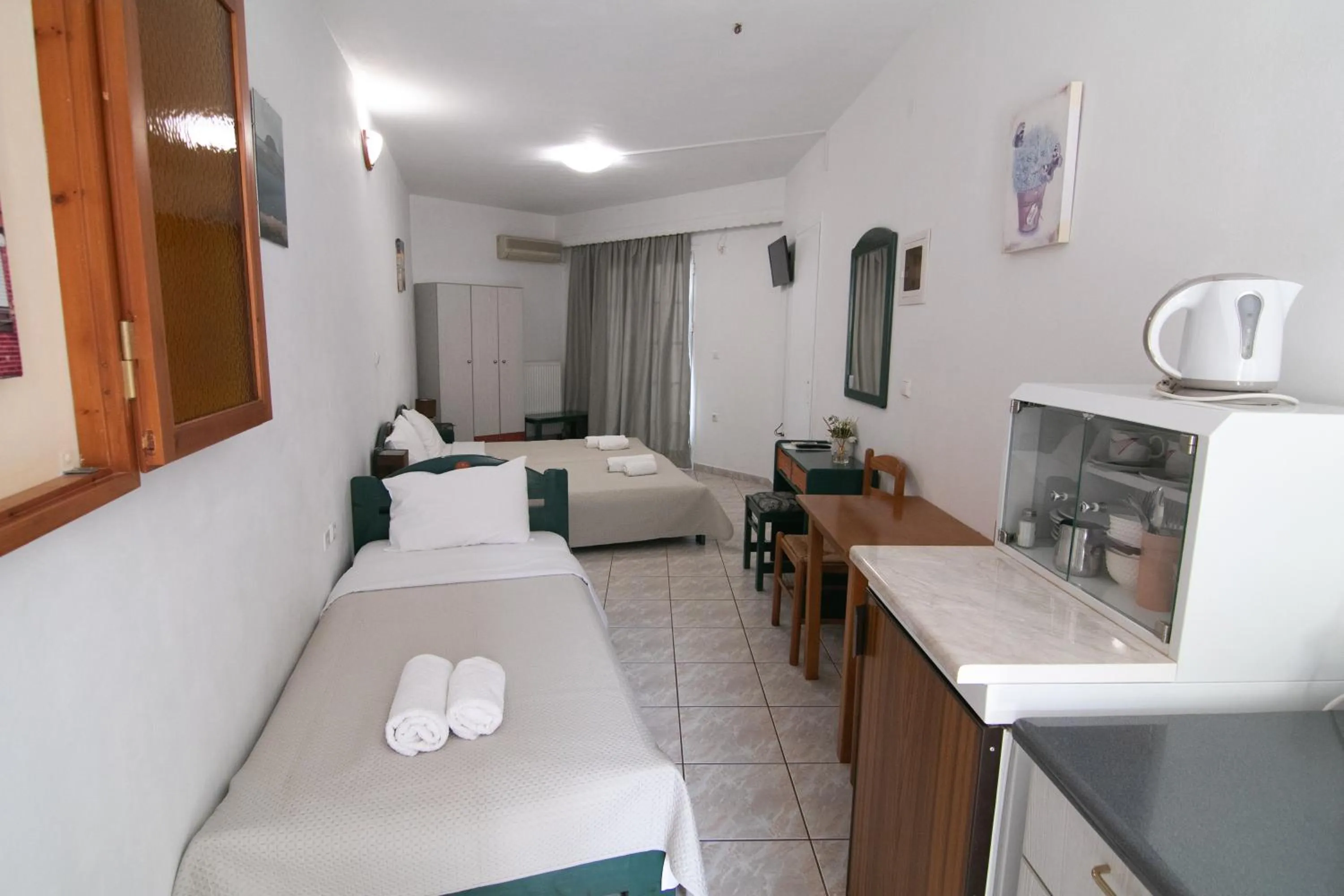 Bed in Malvasia Corner Studios - ex Romeo's House