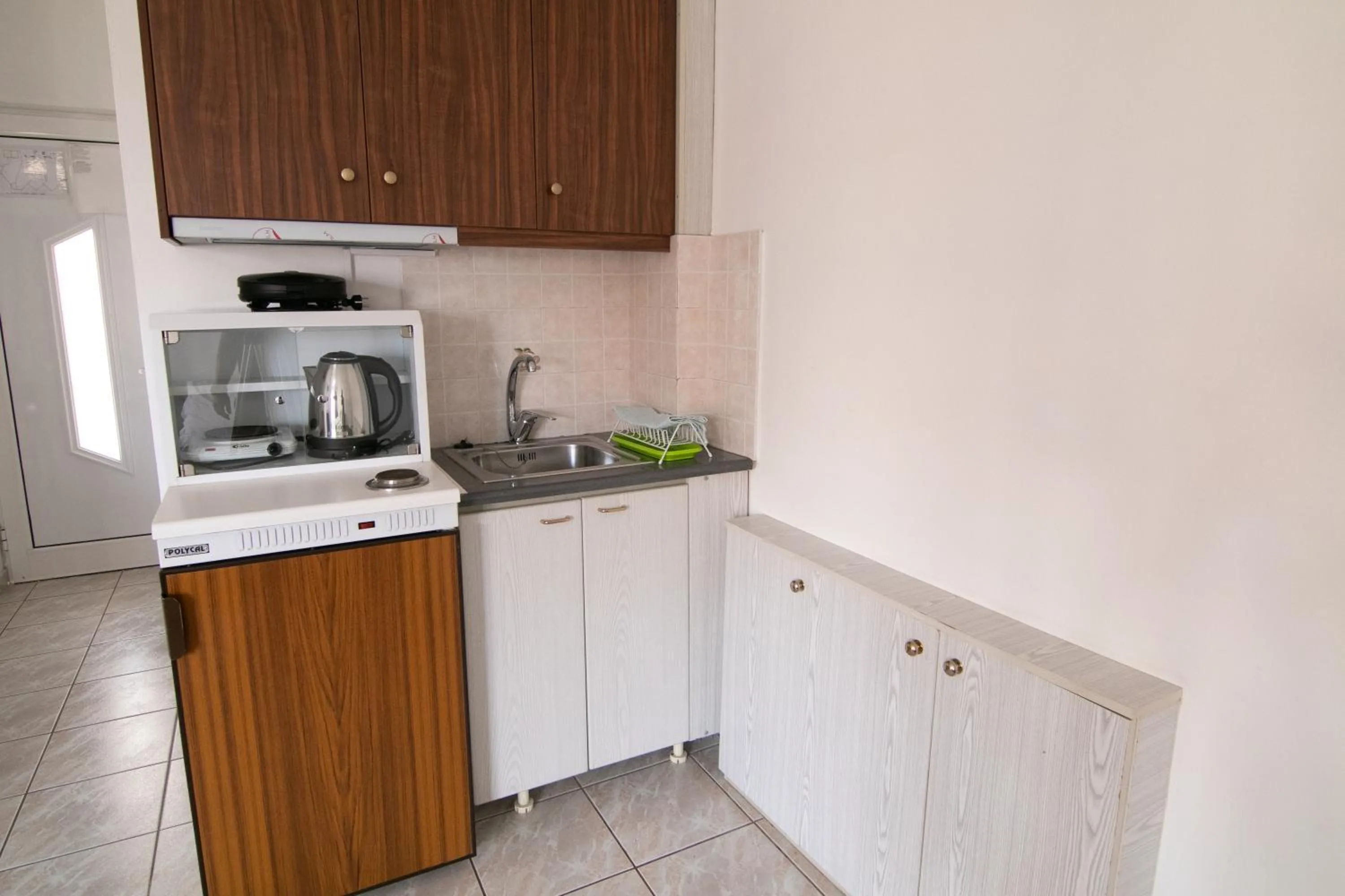 Malvasia Corner Studios - ex Romeo's House