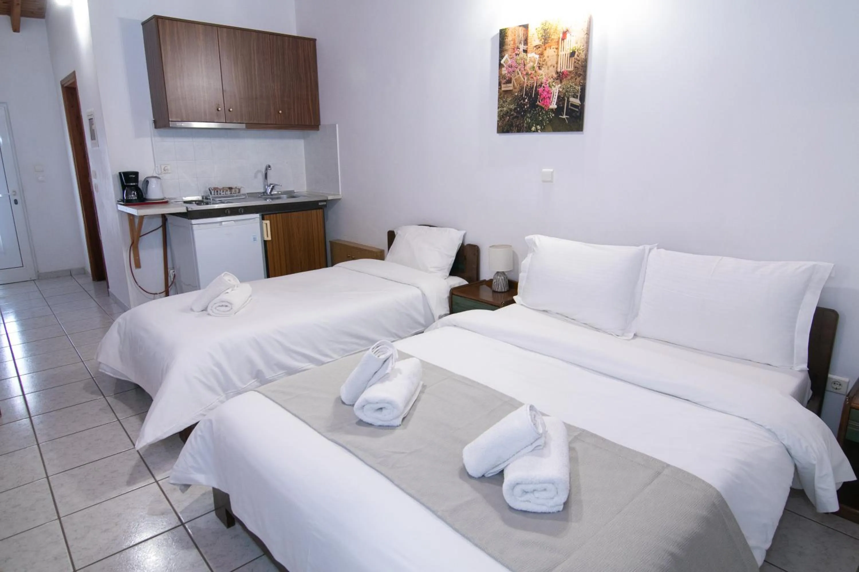 Bed in Malvasia Corner Studios - ex Romeo's House