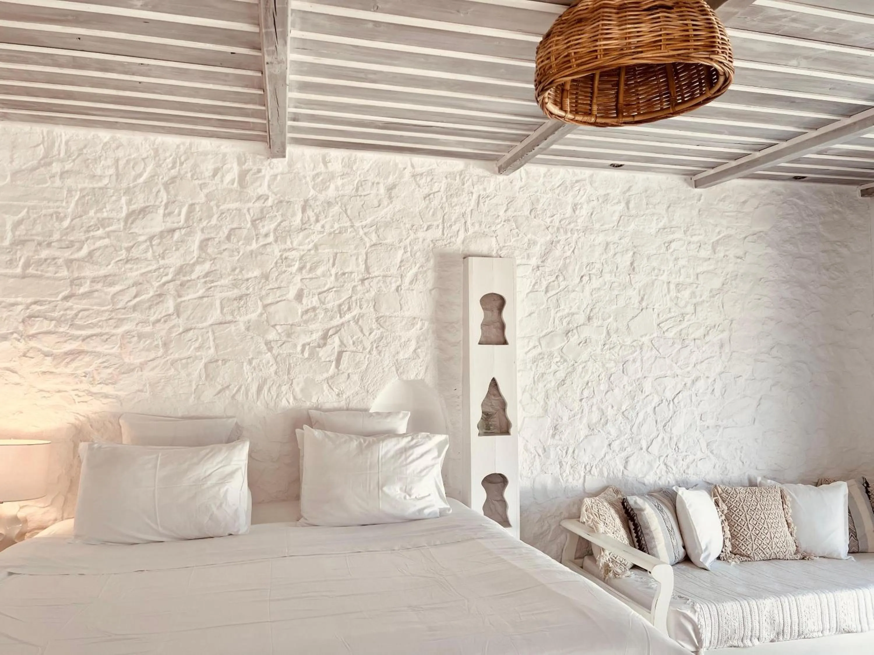 Photo of the whole room, Bed in Caesars Gardens Hotel & Spa - Adults Only