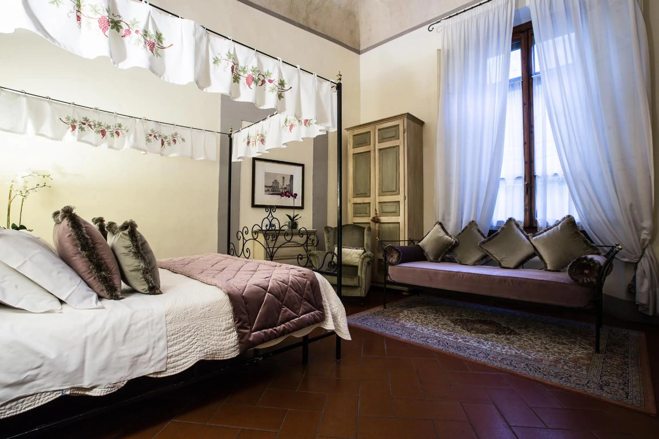 Bedroom, Bed in Hotel Burchianti