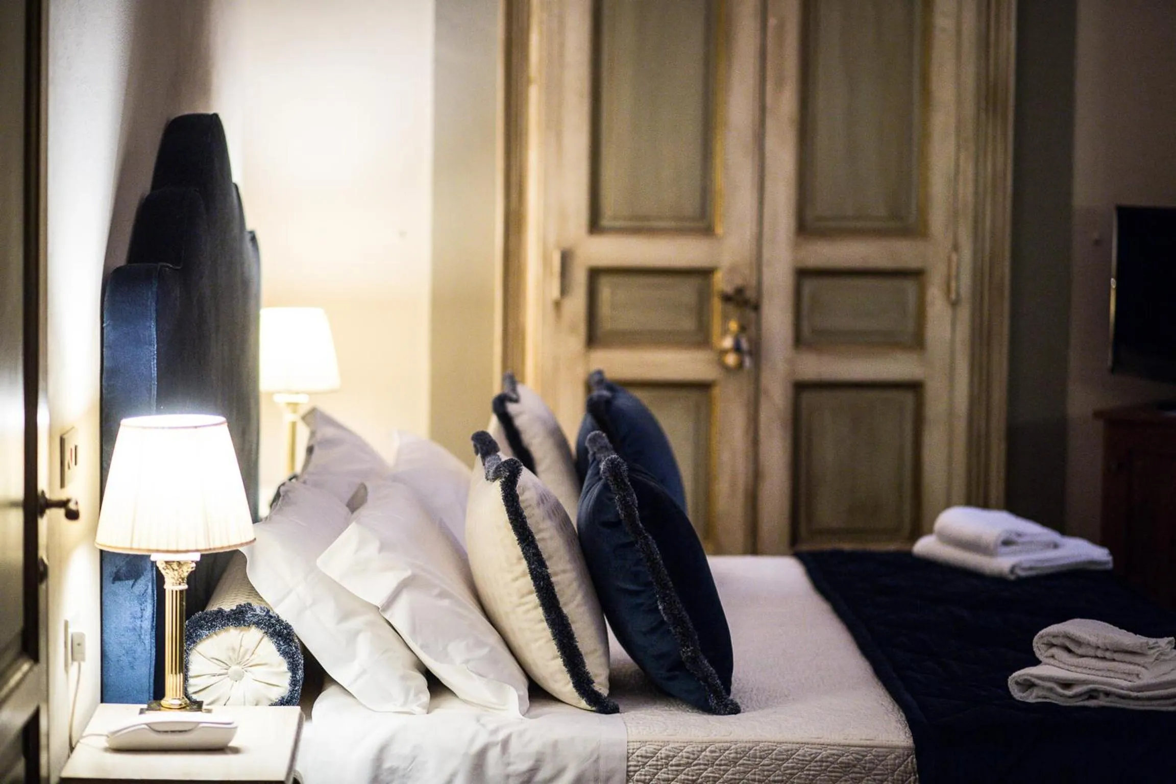 Decorative detail, Bed in Hotel Burchianti