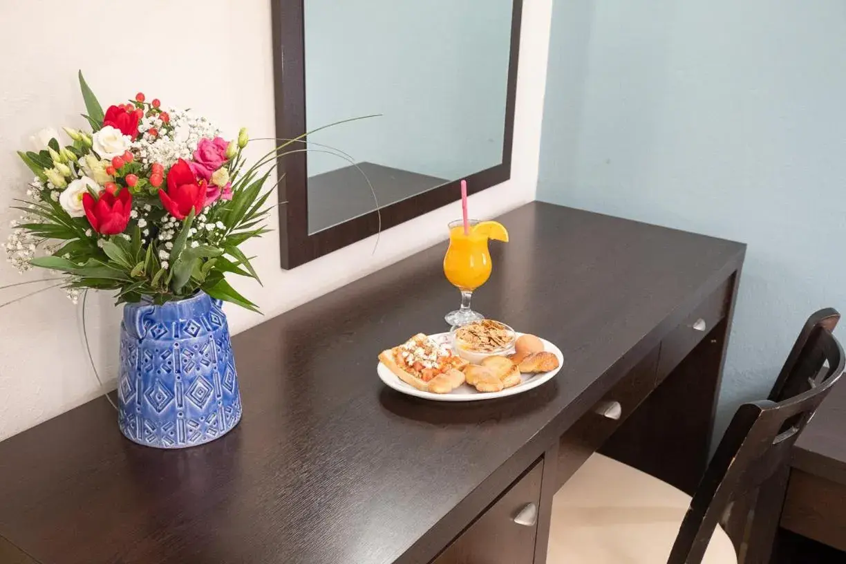 Triple Room in Democritus Triple Room in Democritus