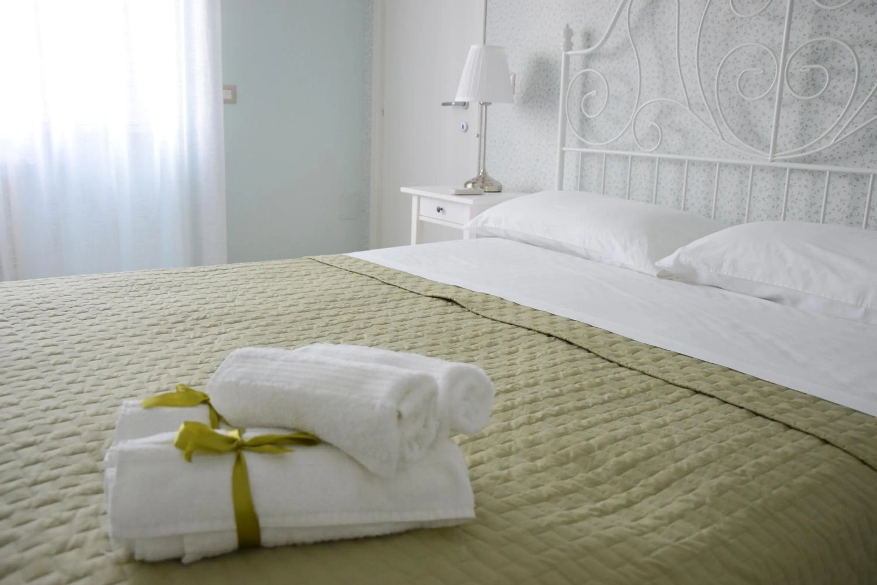 Decorative detail, Bed in San Lorenzo