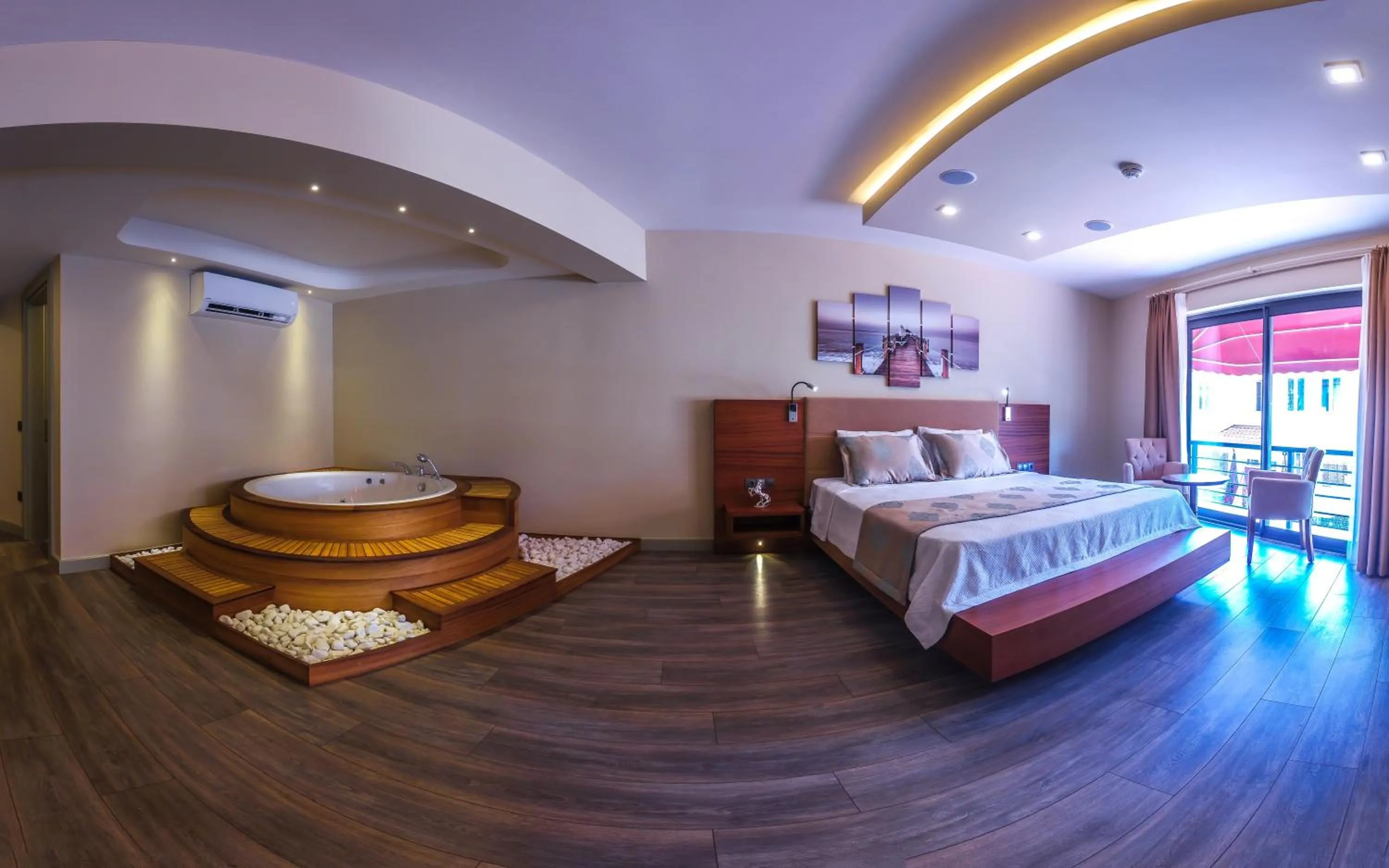 Bed in Göcek Centre Hotel