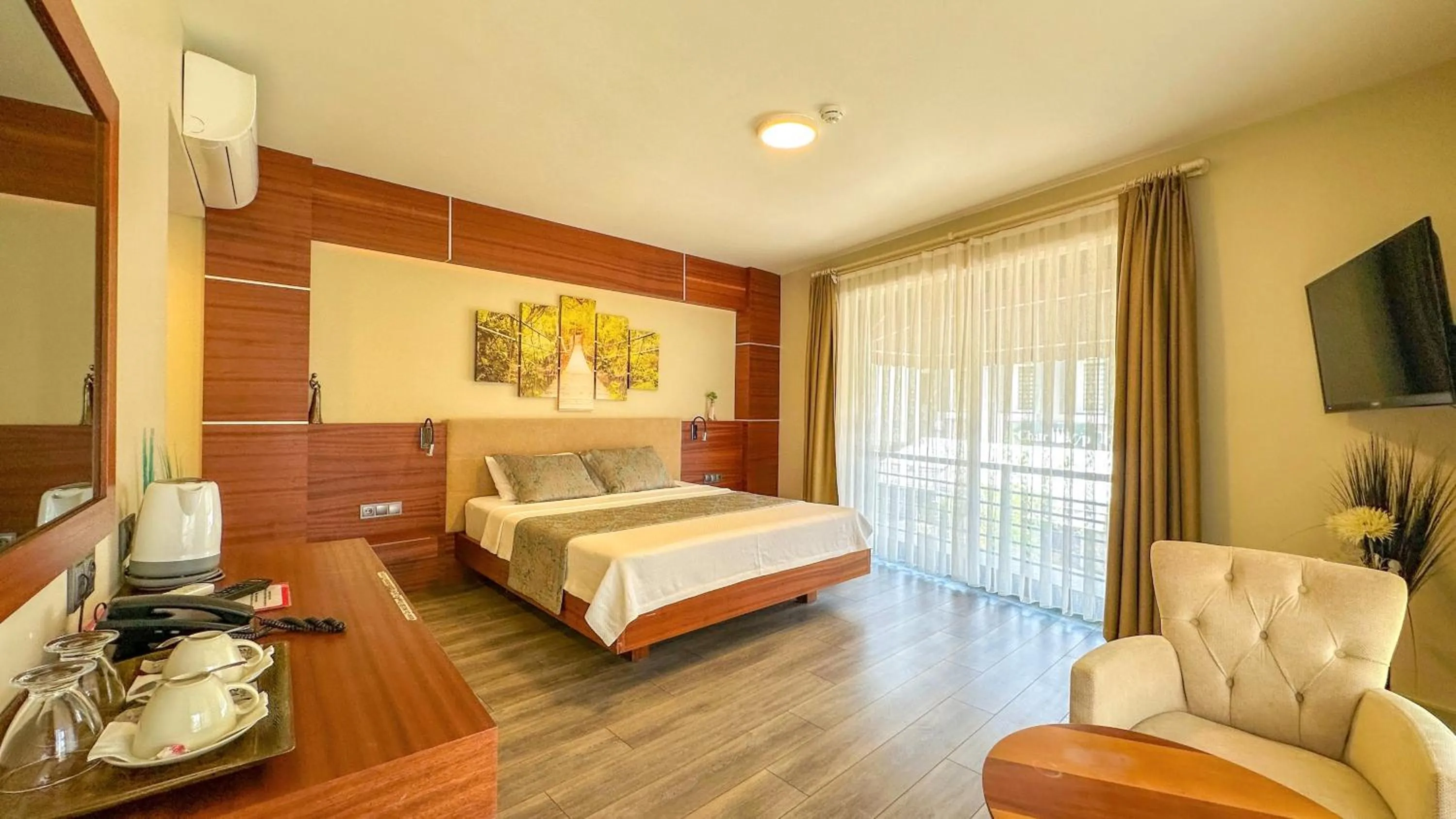 Bed in Göcek Centre Hotel