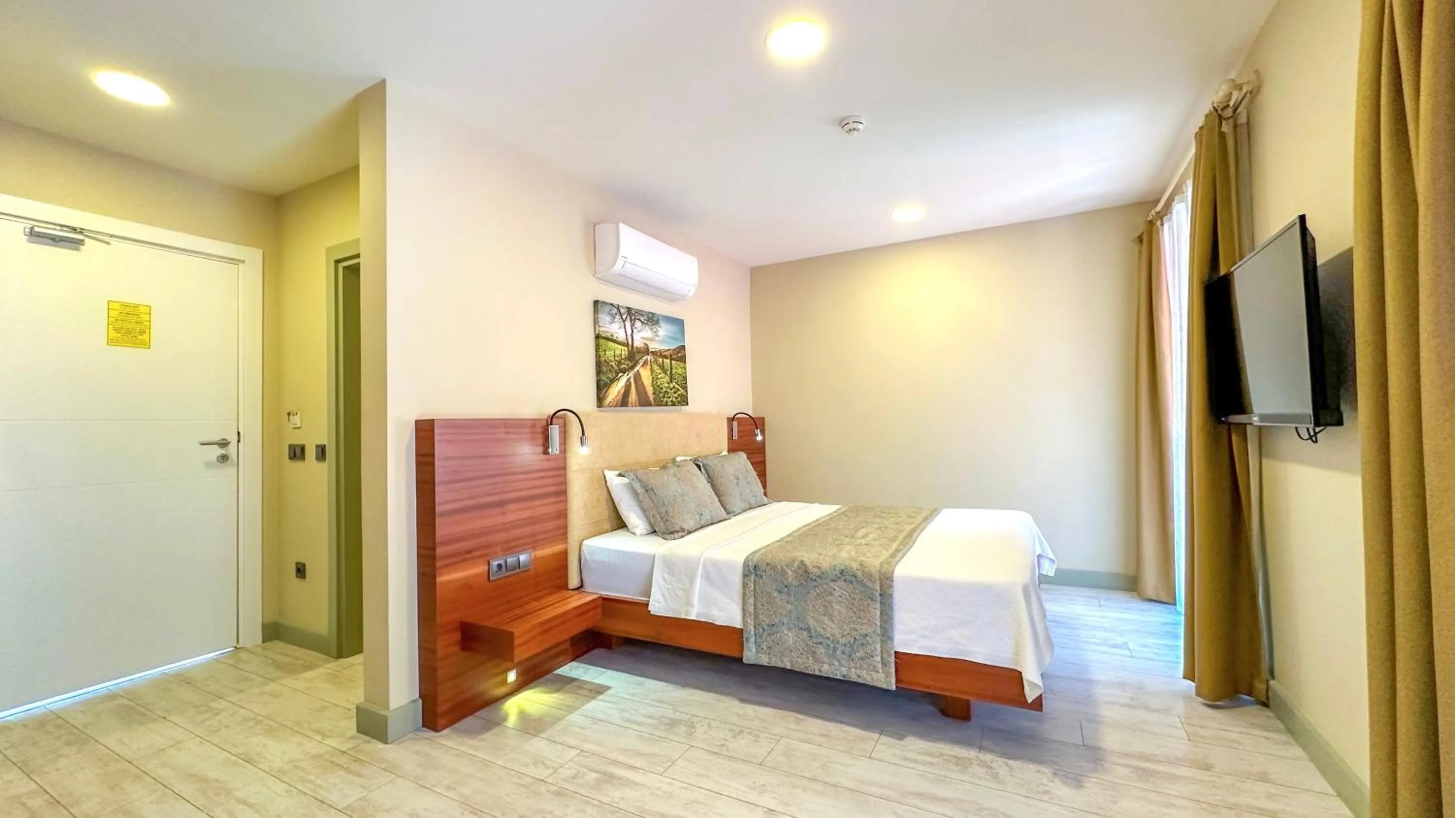 Bed in Göcek Centre Hotel