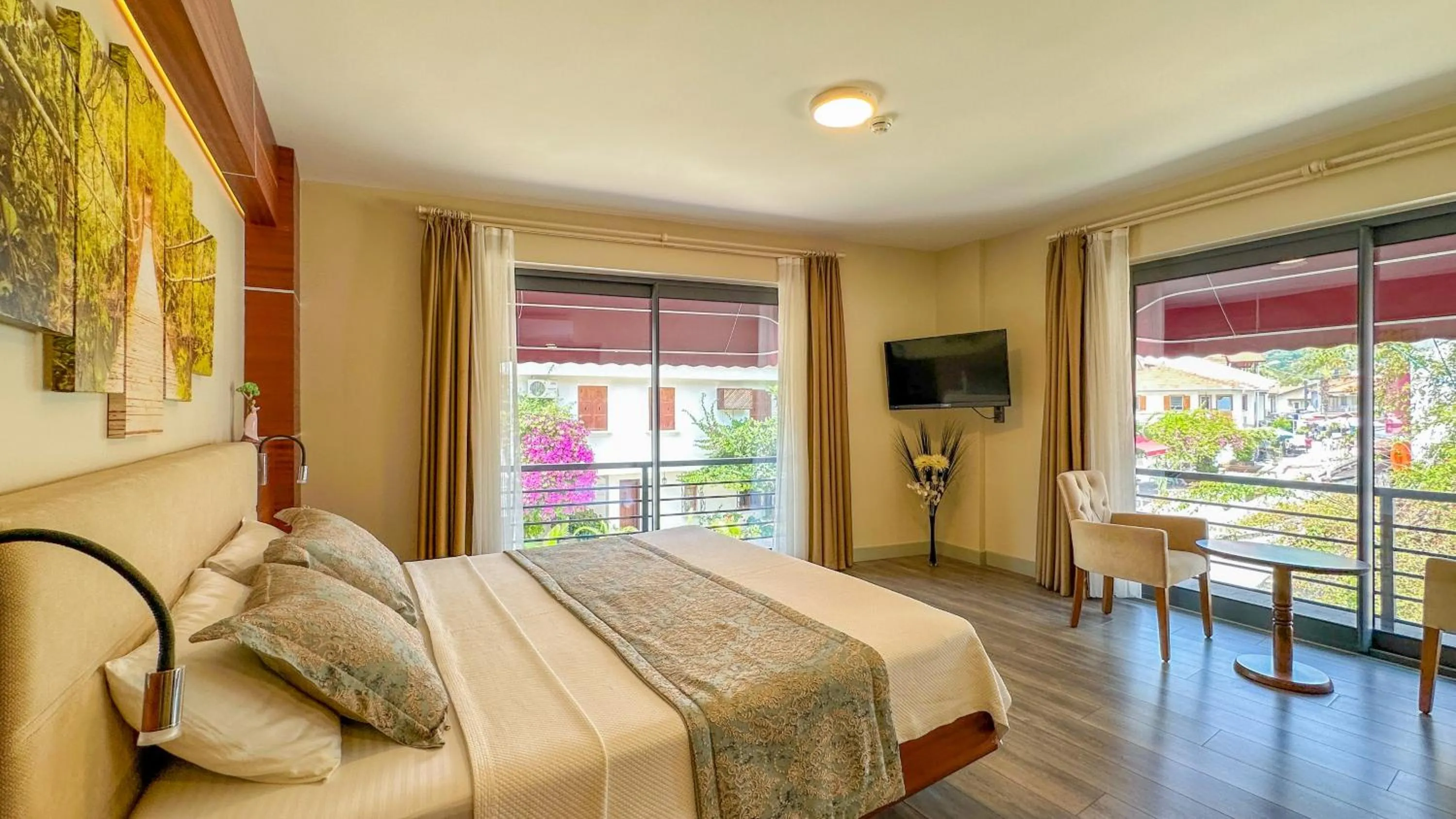 Bed in Göcek Centre Hotel