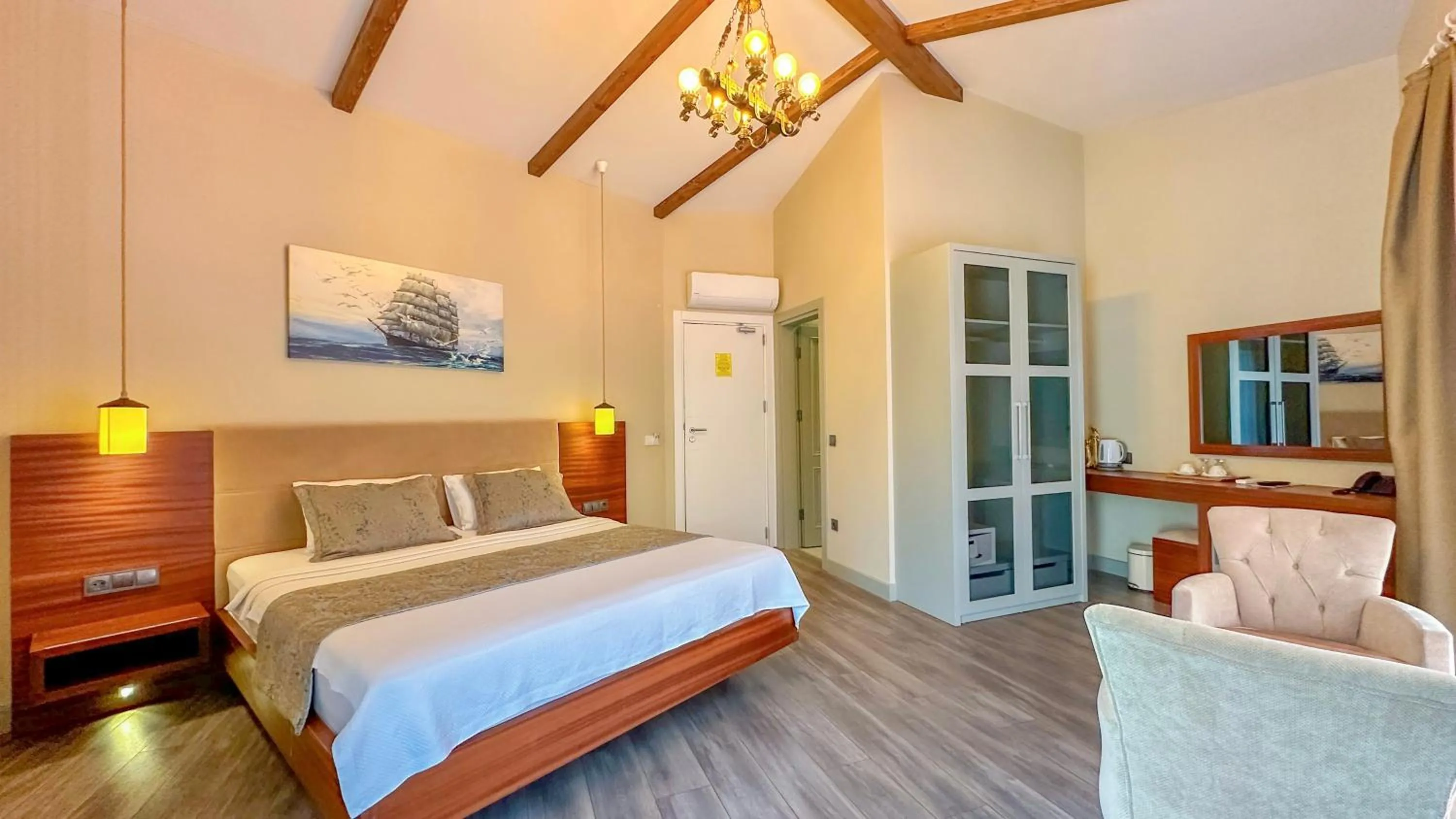 Patio, Bed in Göcek Centre Hotel