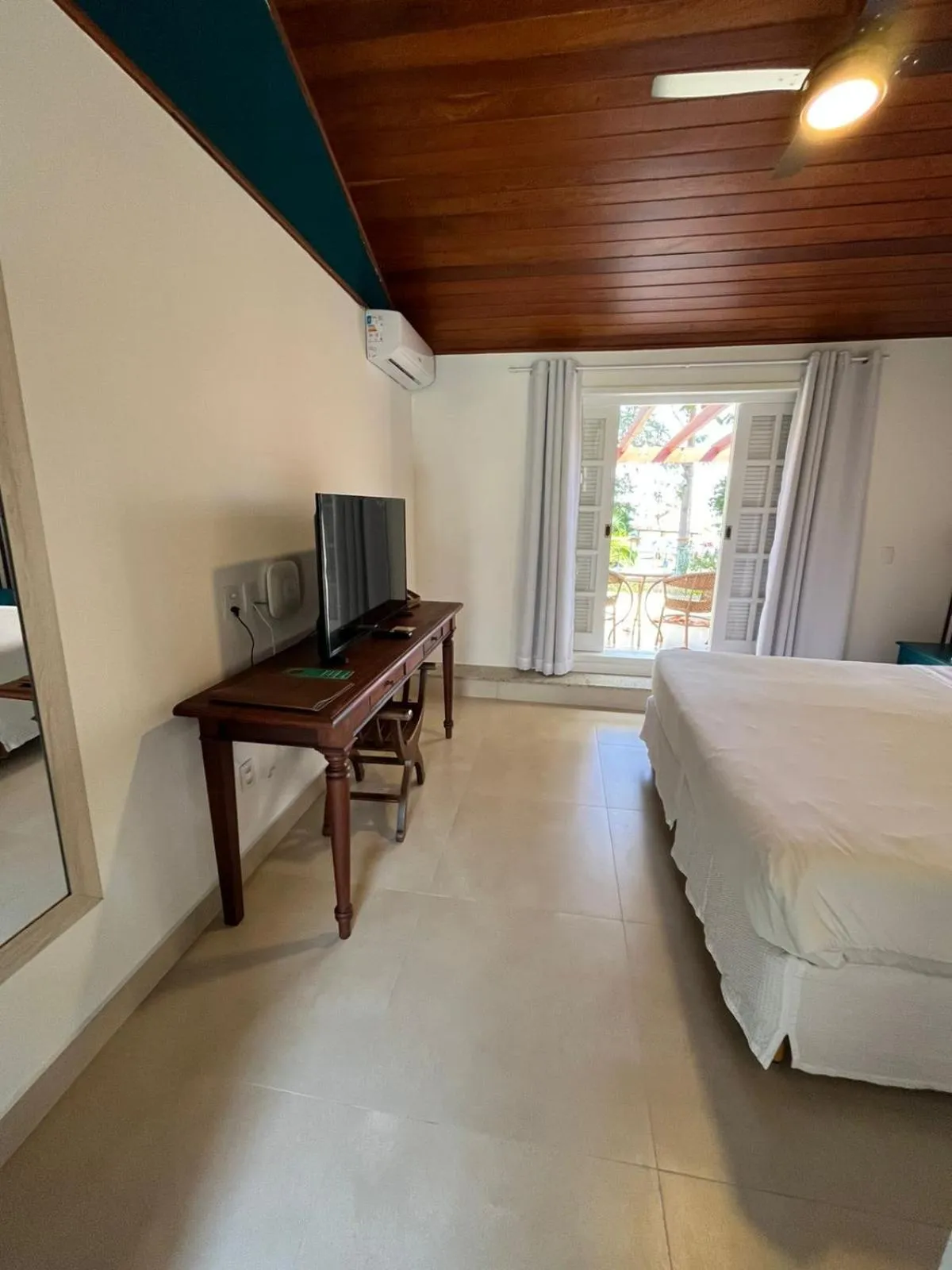 Bedroom, Bed in Pousada Corsario Buzios