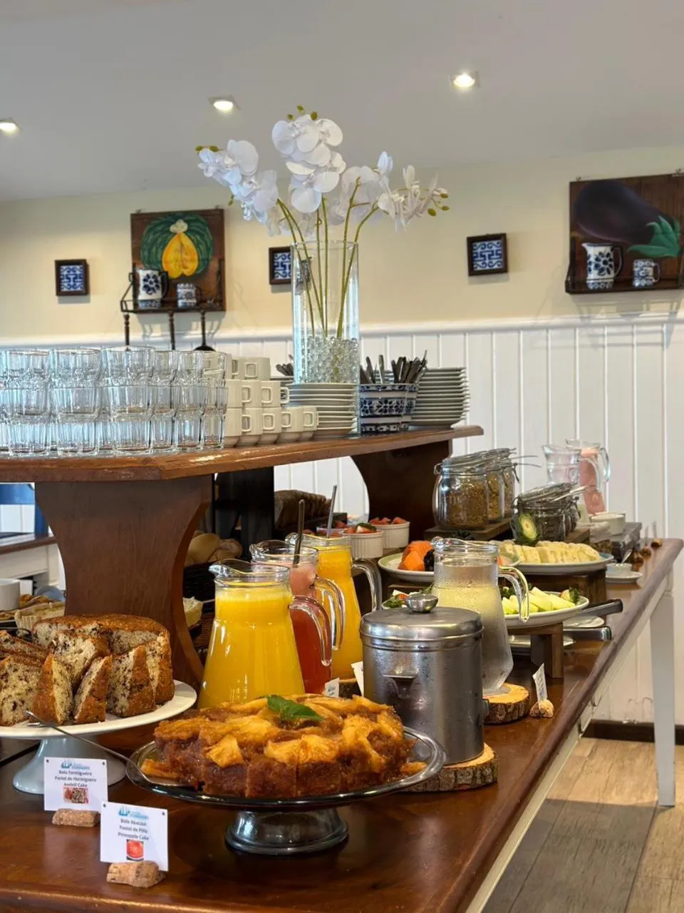 Restaurant/places to eat in Pousada Corsario Buzios