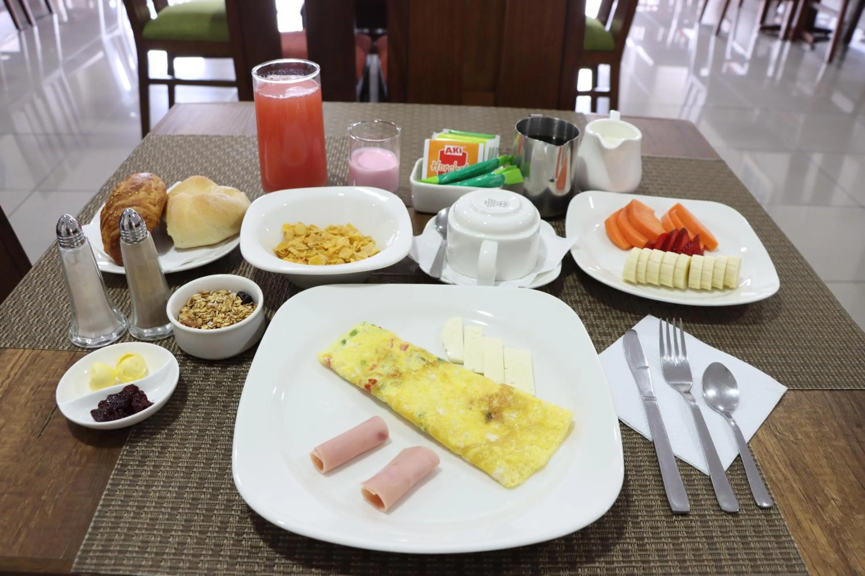 Restaurant/places to eat in Hotel San Agustin Plaza