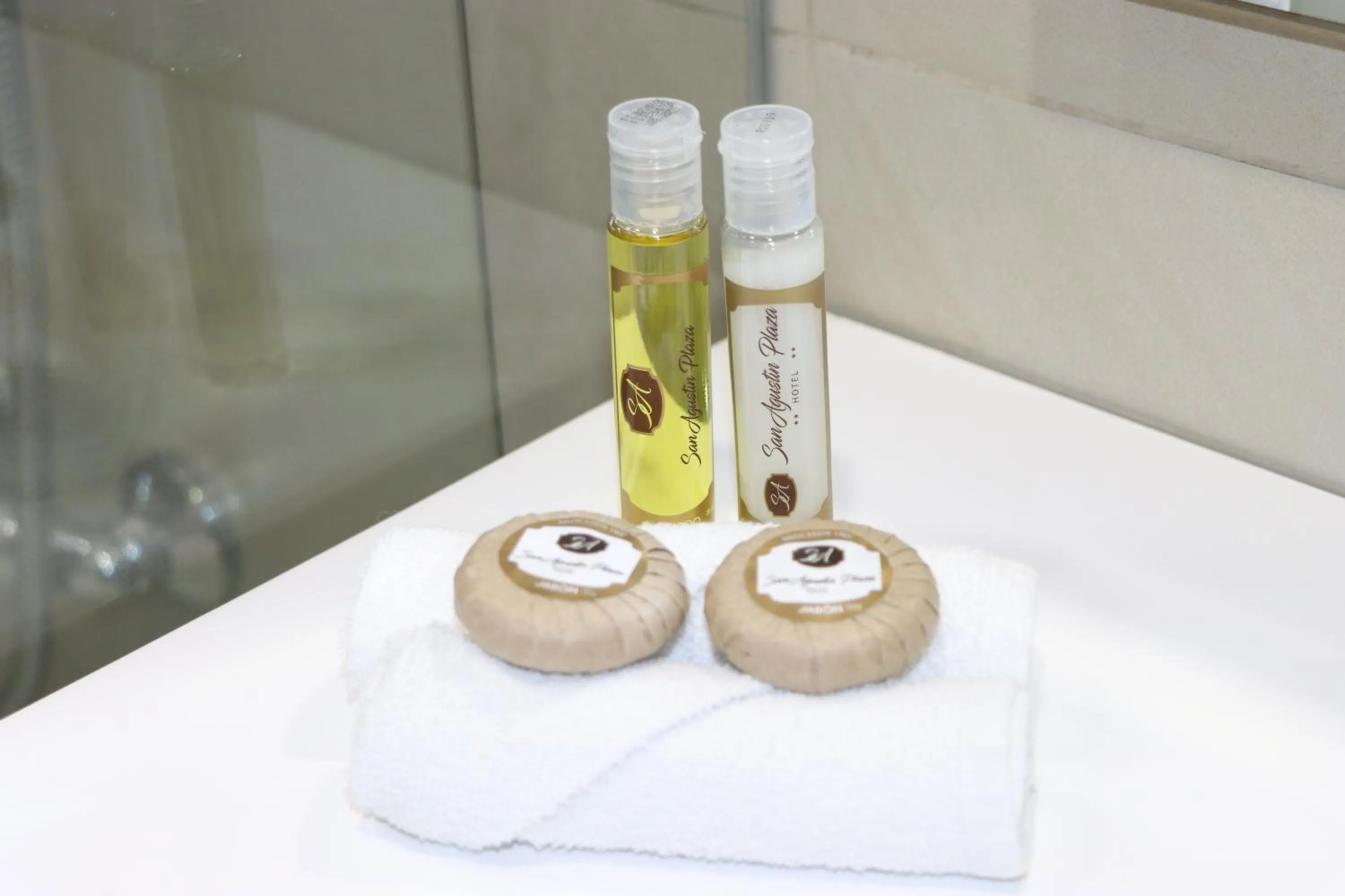 Bathroom in Hotel San Agustin Plaza