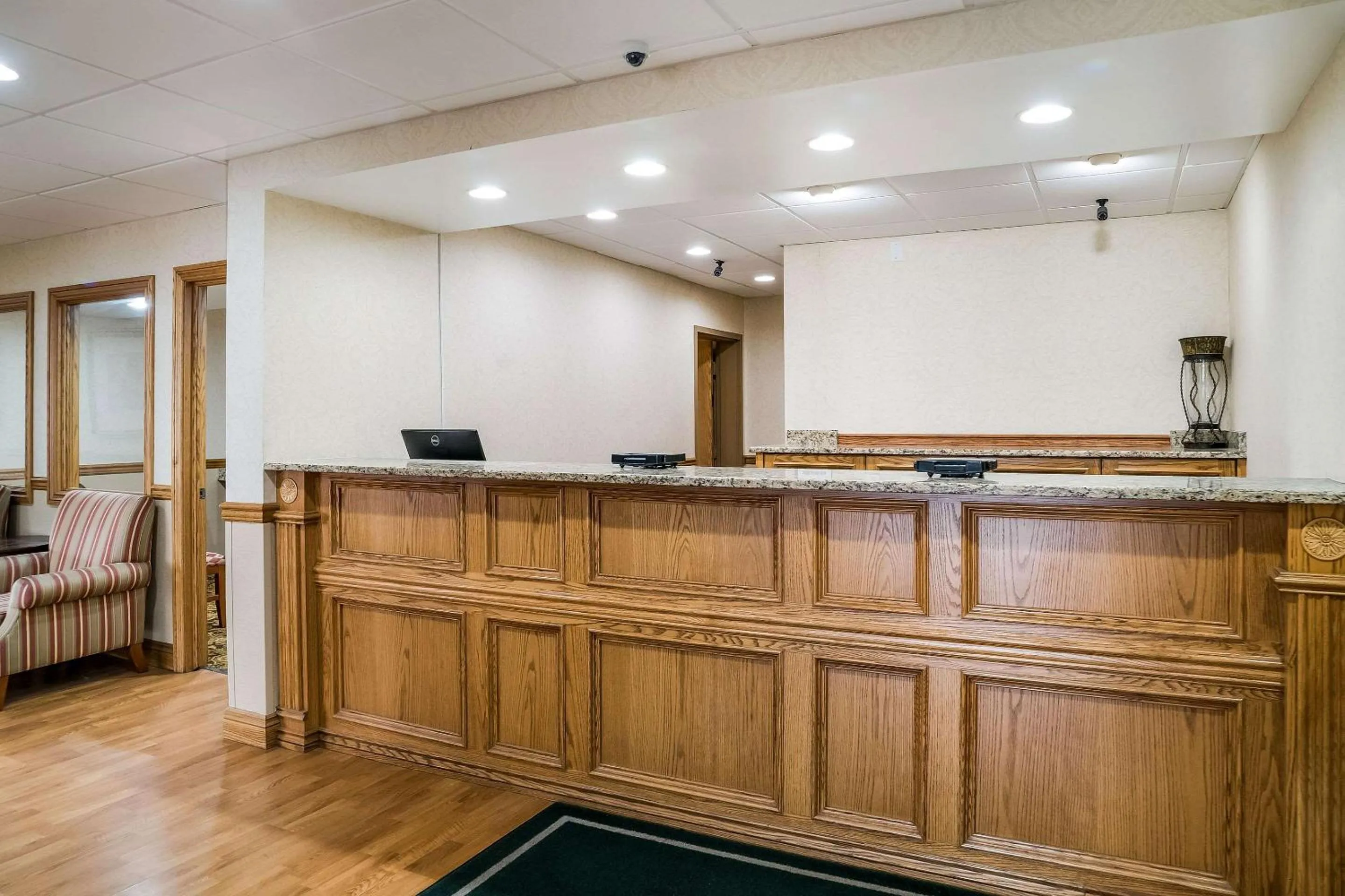 Lobby or reception in Quality Inn & Suites