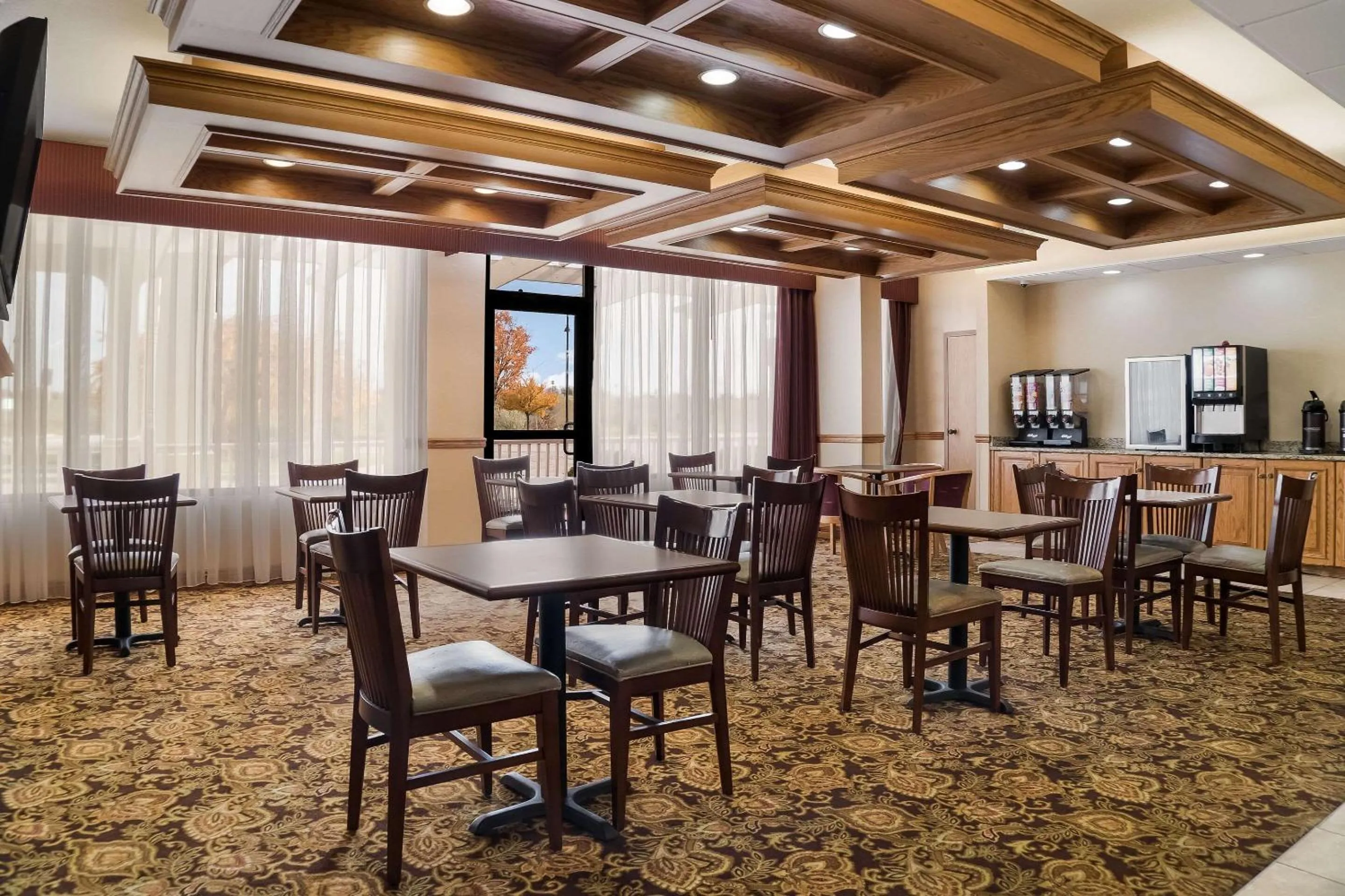 Breakfast in Quality Inn & Suites