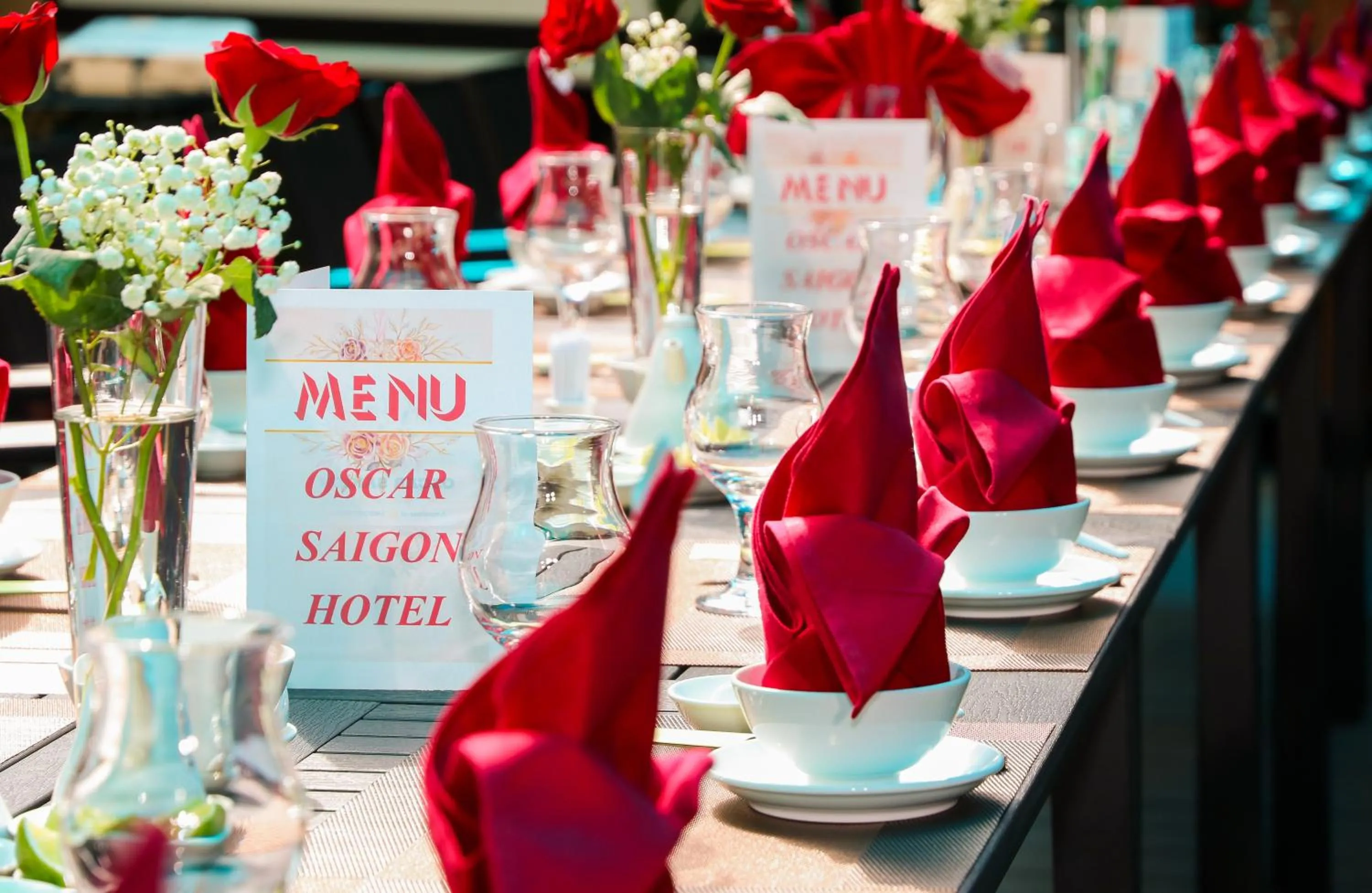 Restaurant/places to eat in Oscar Saigon Hotel