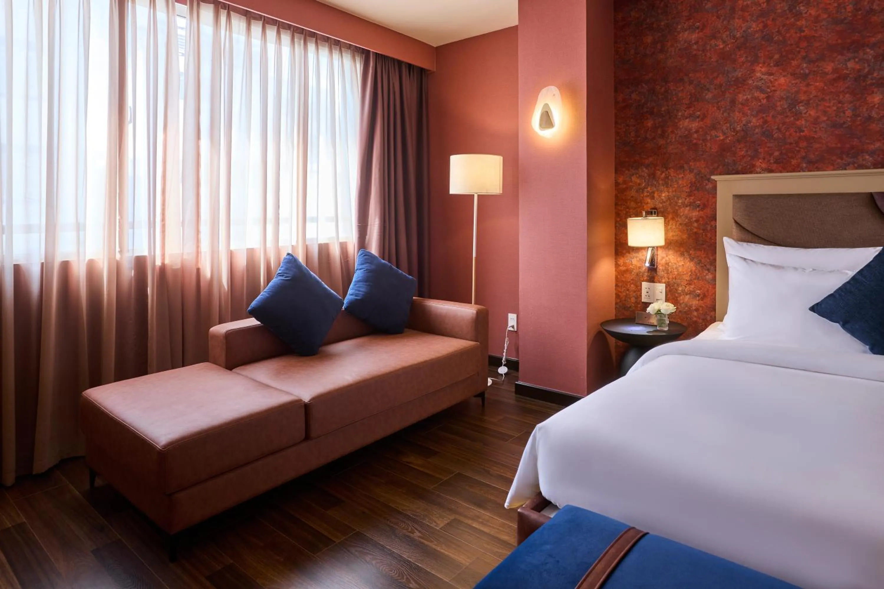 Seating area, Bed in Kin Hotel Ly Tu Trong