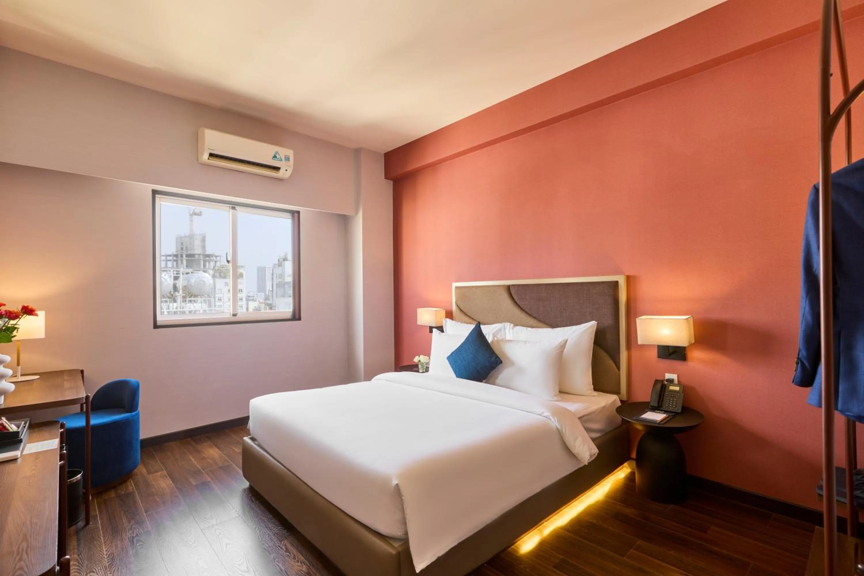 Bed in Kin Hotel Ly Tu Trong