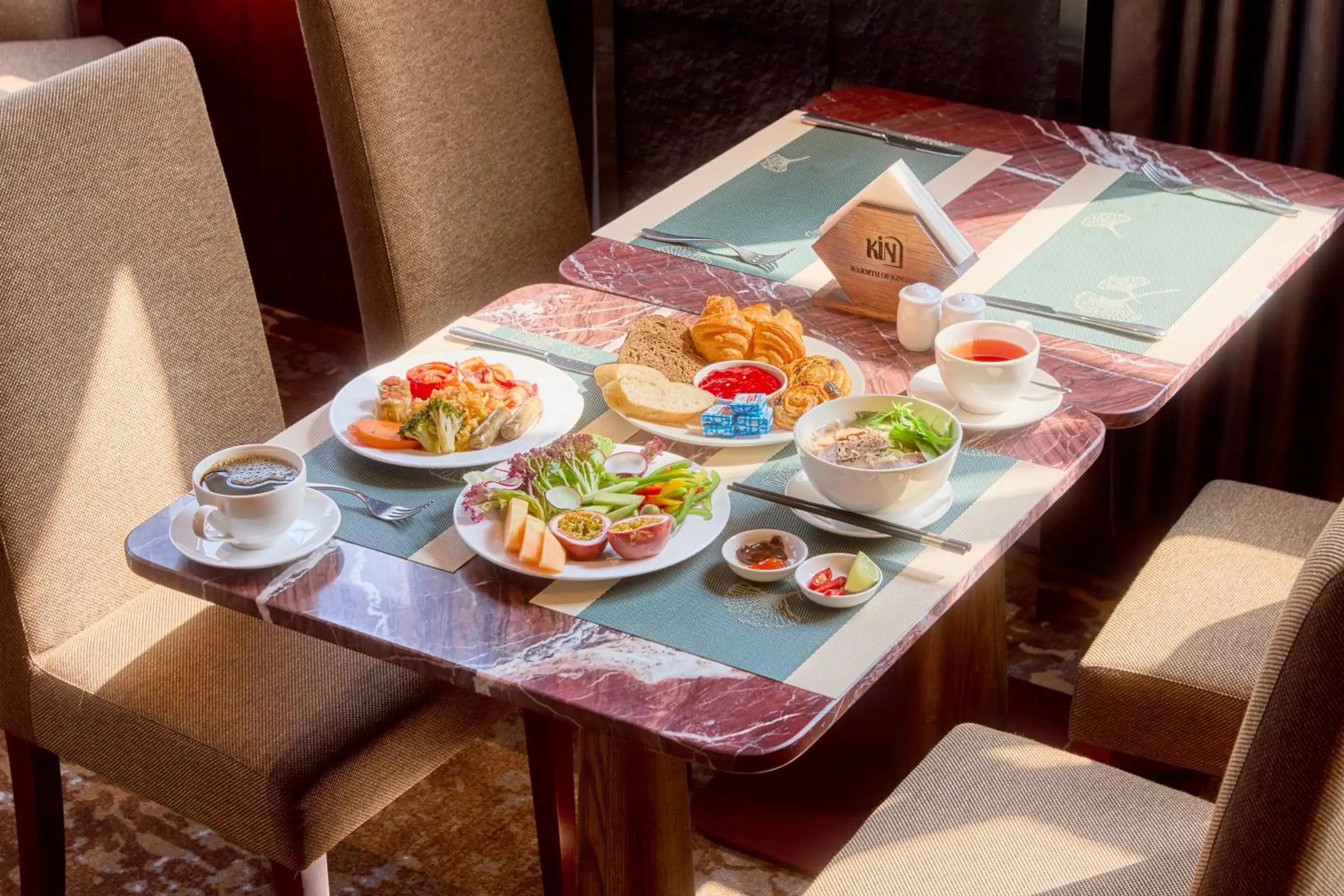 Restaurant/places to eat in Kin Hotel Ly Tu Trong Restaurant/places to eat in Kin Hotel Ly Tu Trong