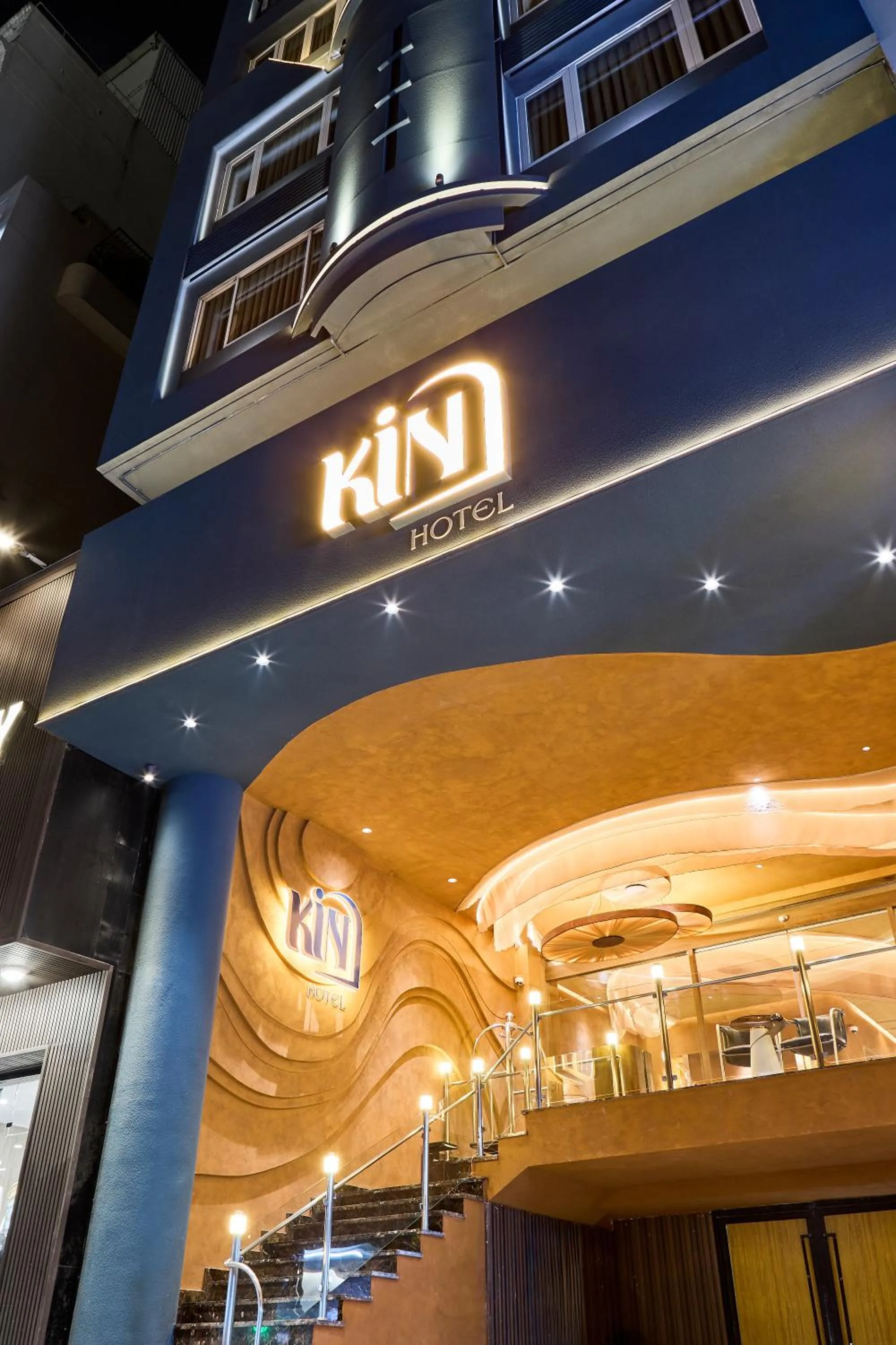 Property building in Kin Hotel Ly Tu Trong