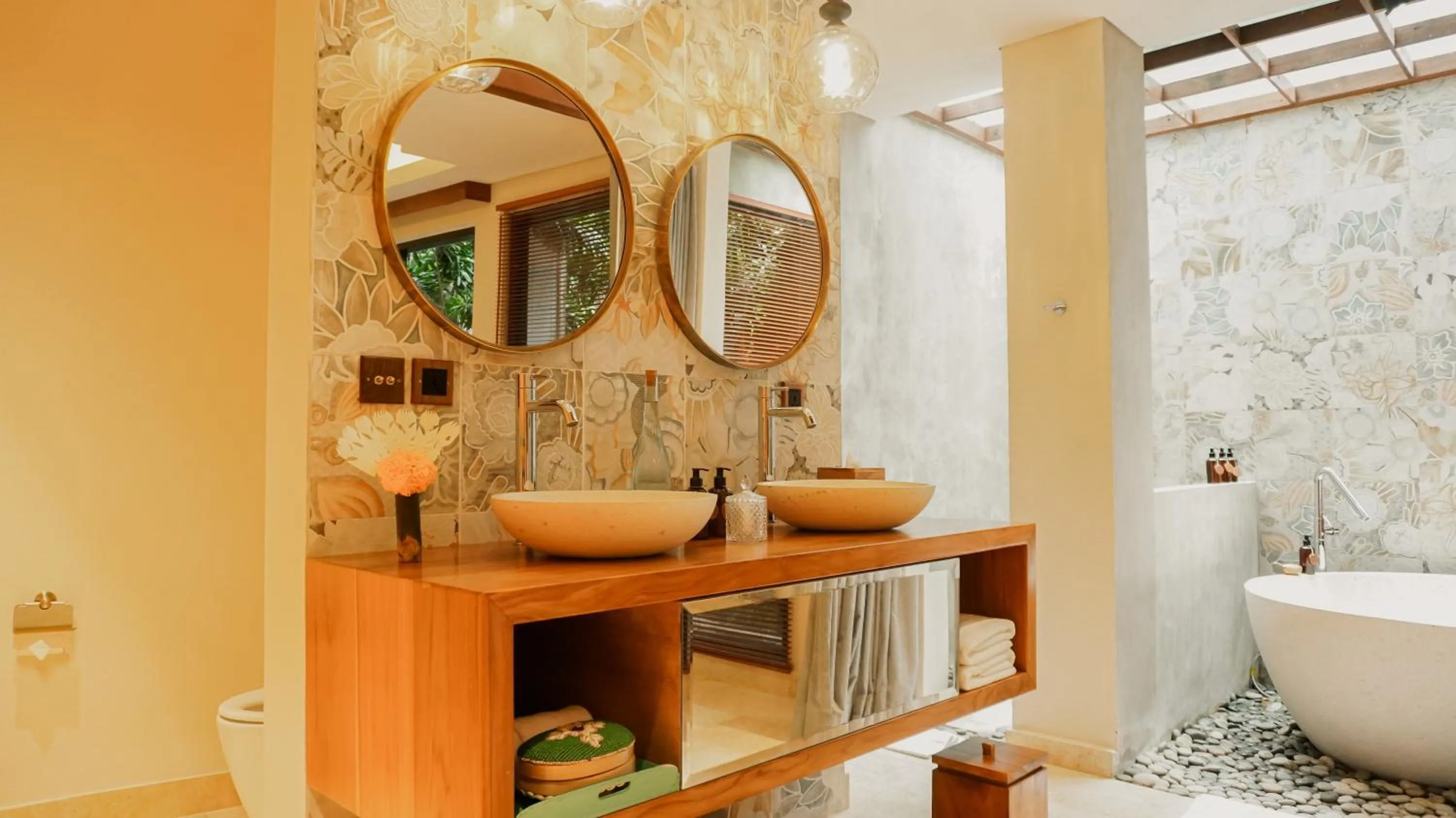 Toilet in Annora Villas Seminyak