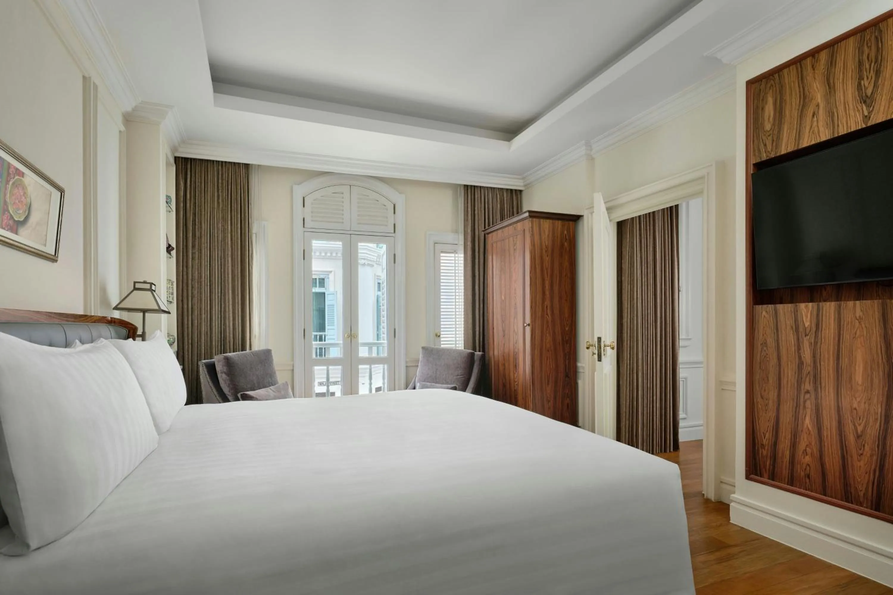 Photo of the whole room, Bed in Frasers House, a Luxury Collection Hotel, Singapore