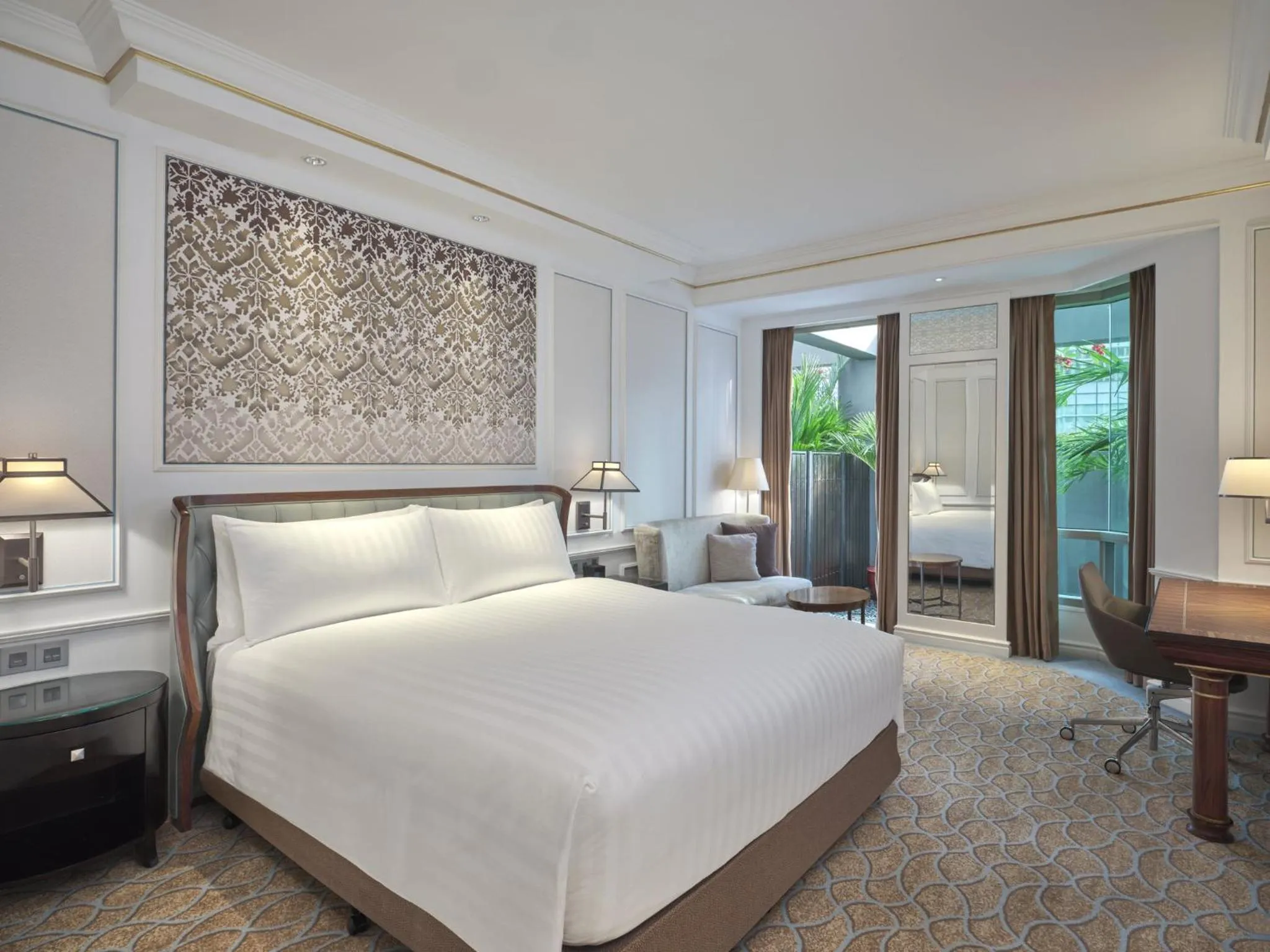 Photo of the whole room, Bed in InterContinental Singapore by IHG