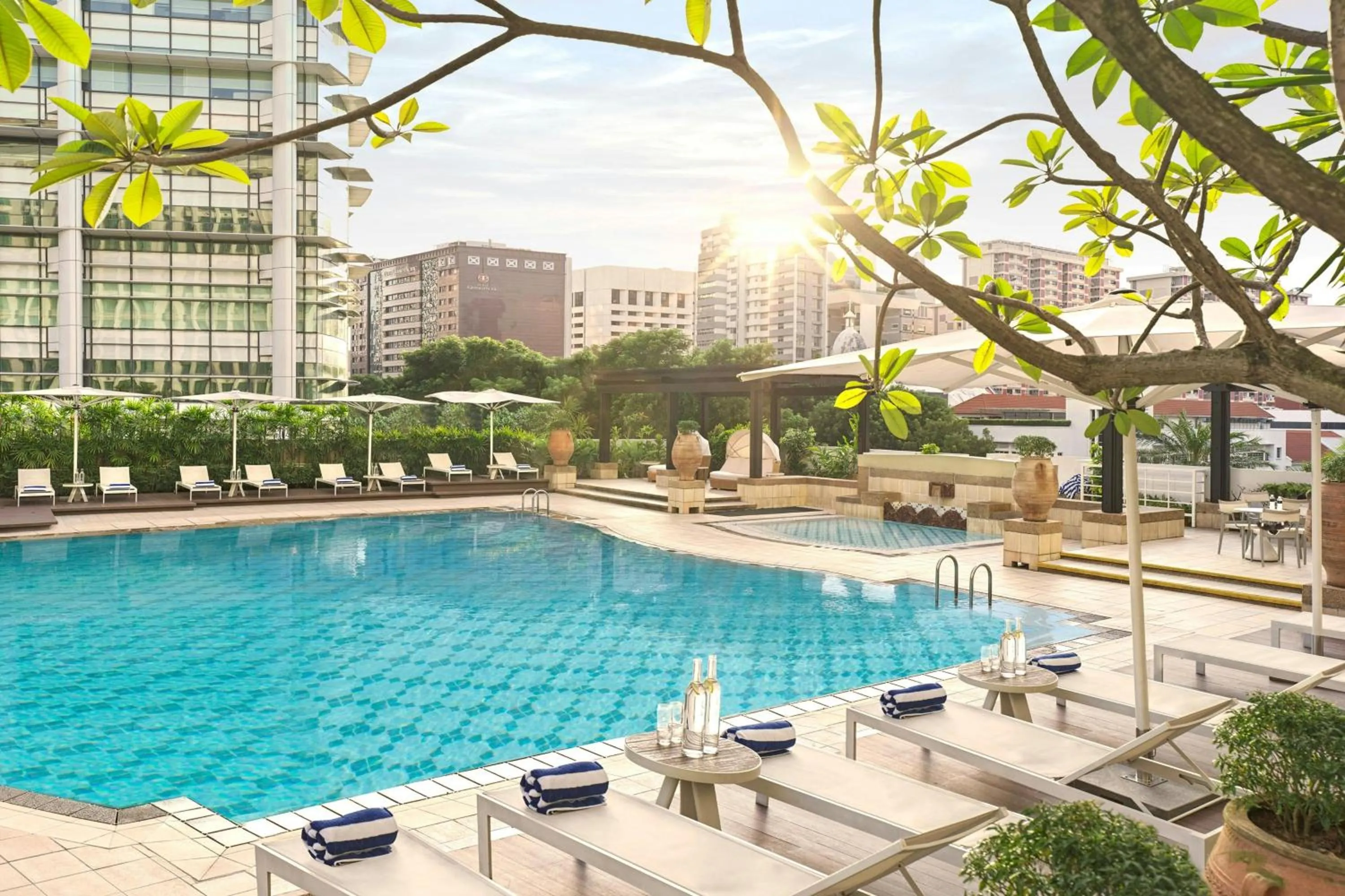 Swimming pool in Frasers House, a Luxury Collection Hotel, Singapore