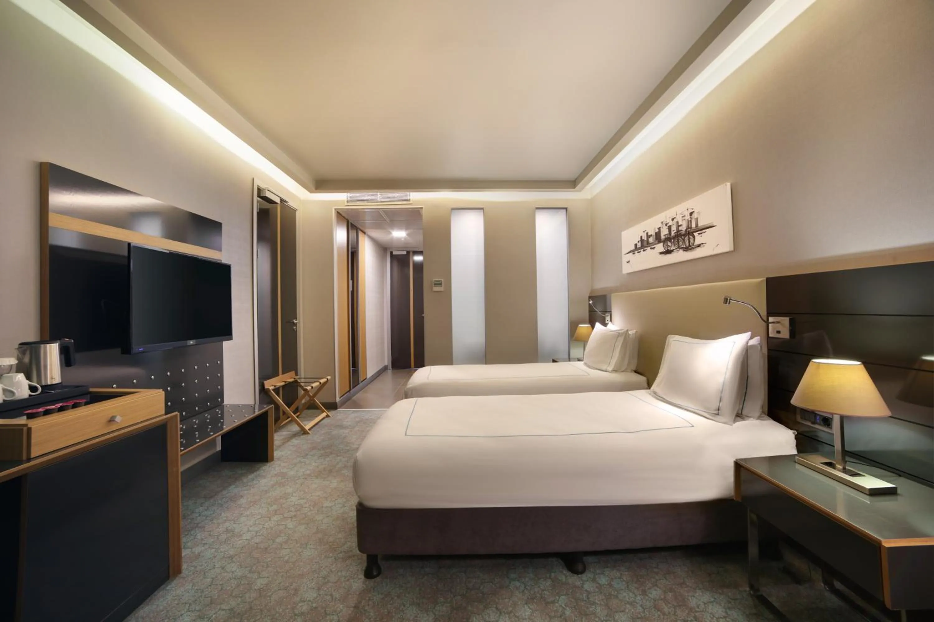 Photo of the whole room, Bed in Divan Corlu