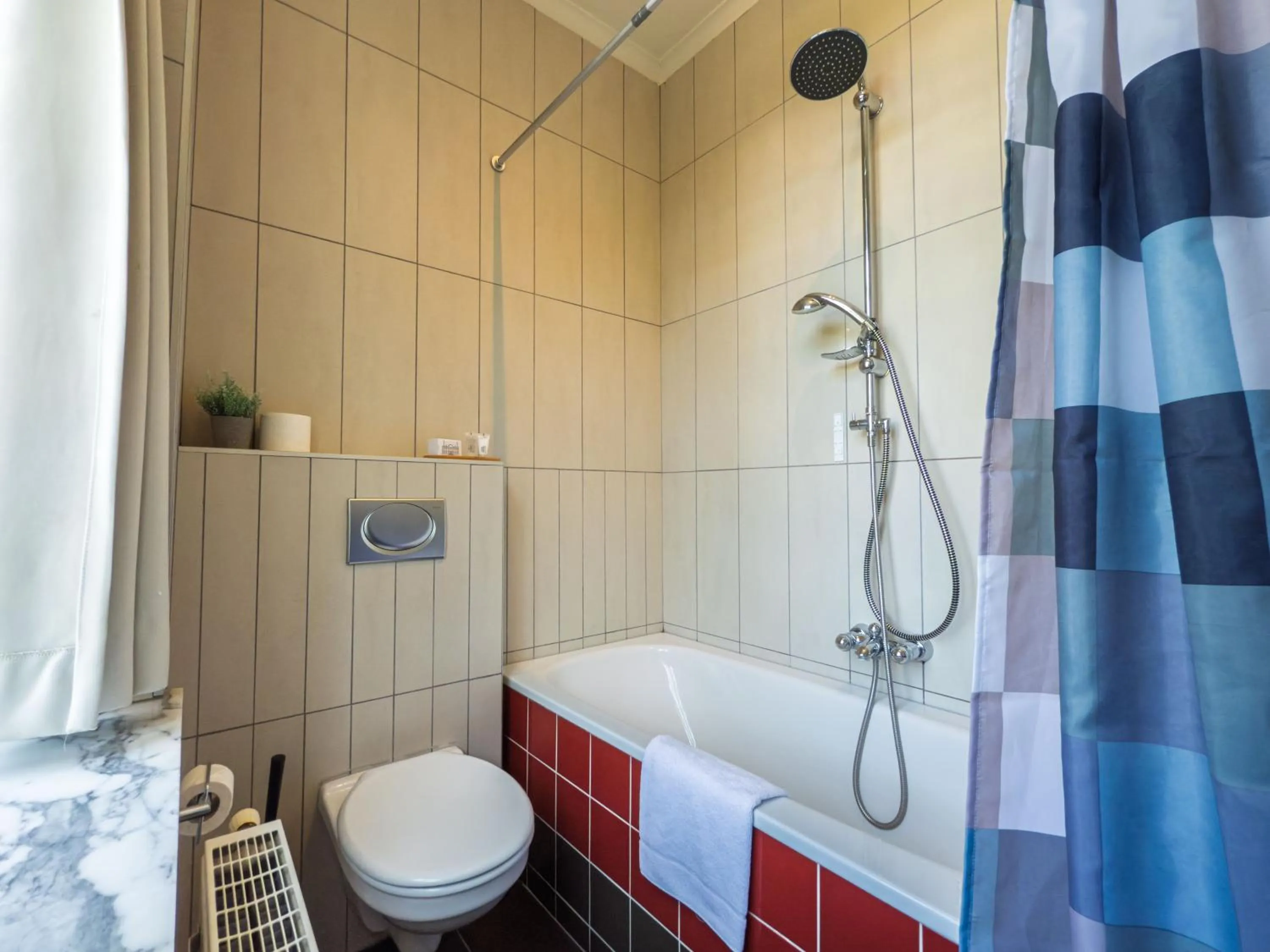 Bathroom in Kasteel Pietersheim Maastricht - Lanaken