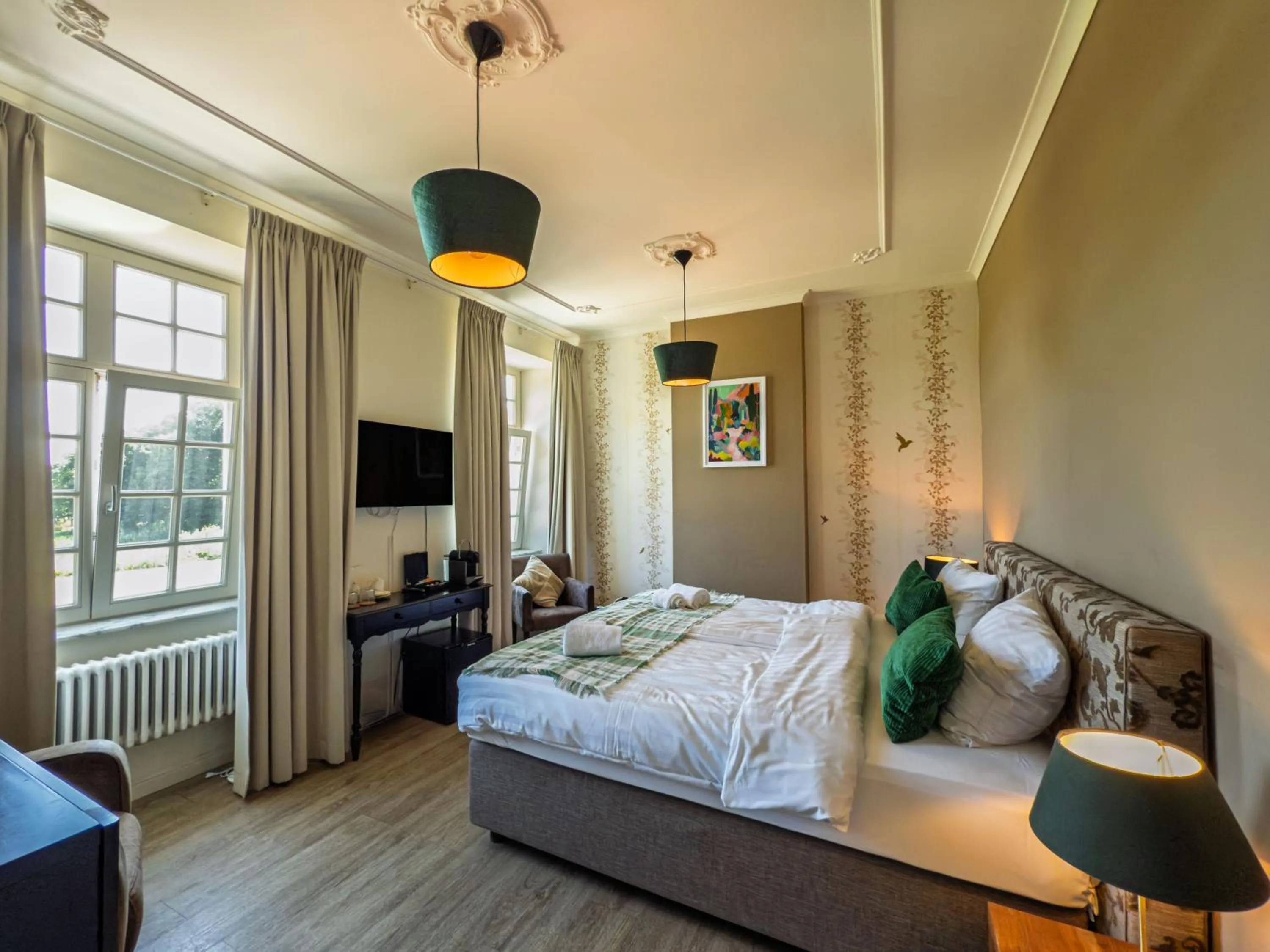 Bedroom, Bed in Kasteel Pietersheim Maastricht - Lanaken