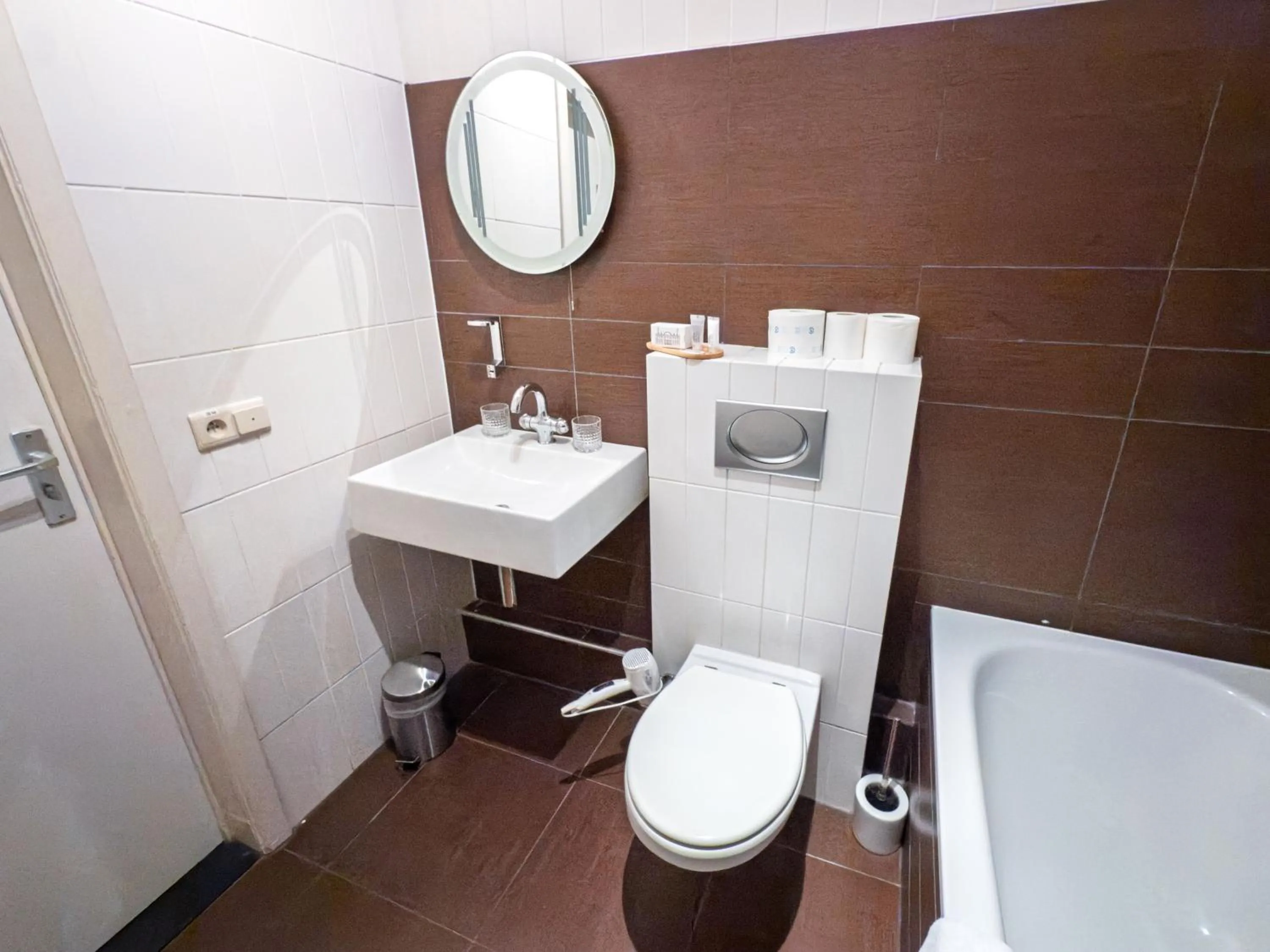 Bathroom in Kasteel Pietersheim Maastricht - Lanaken