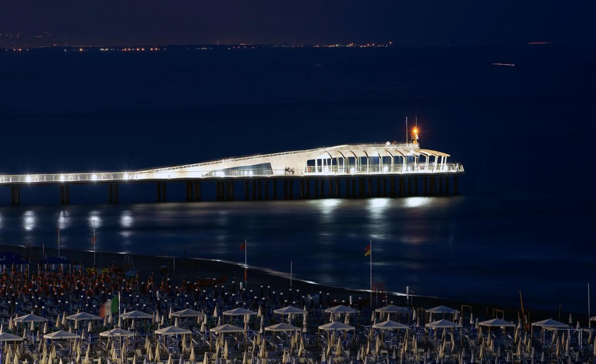 Night in Hotel Sirio