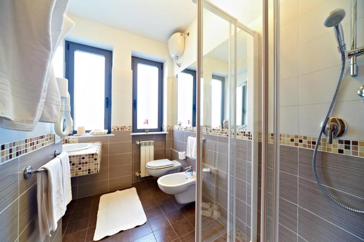 Bathroom in Hotel Sirio