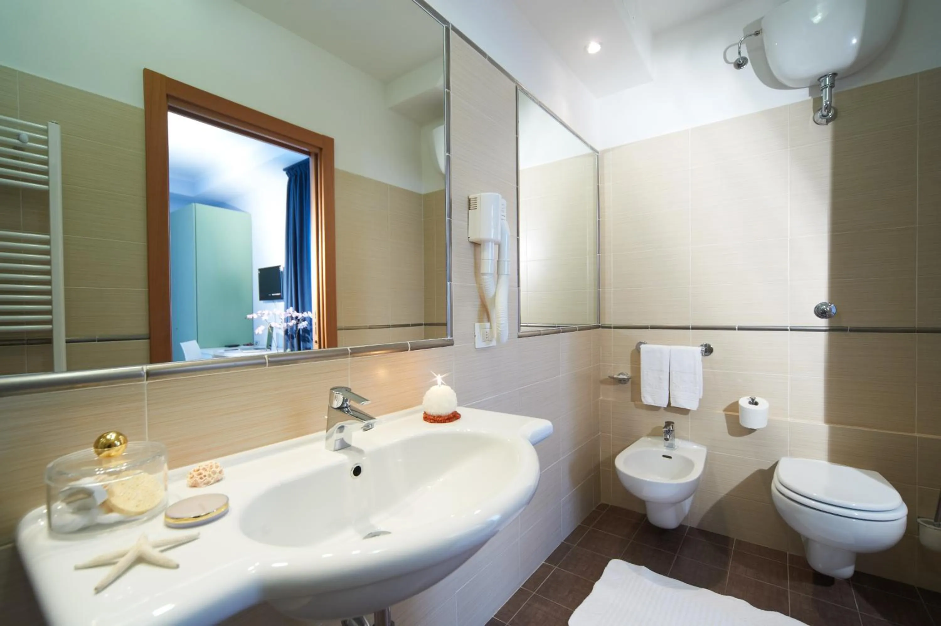 Bathroom in Hotel Sirio