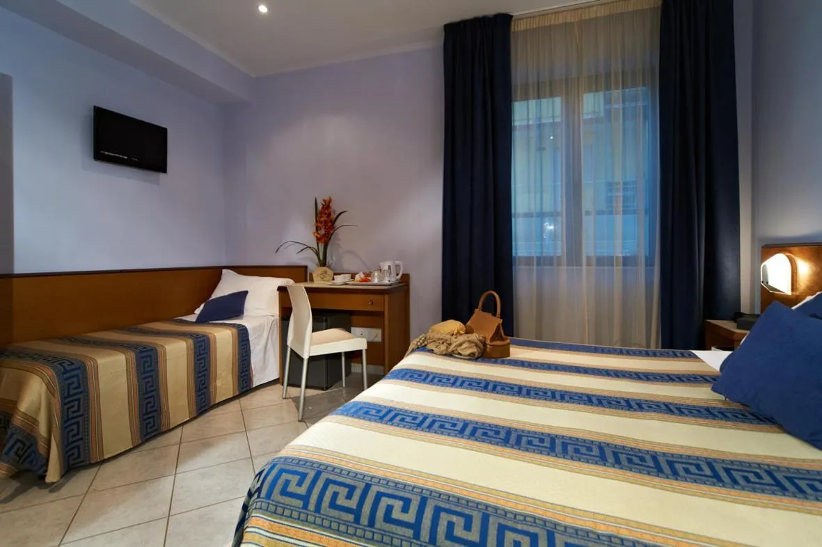 Photo of the whole room, Bed in Hotel Sirio