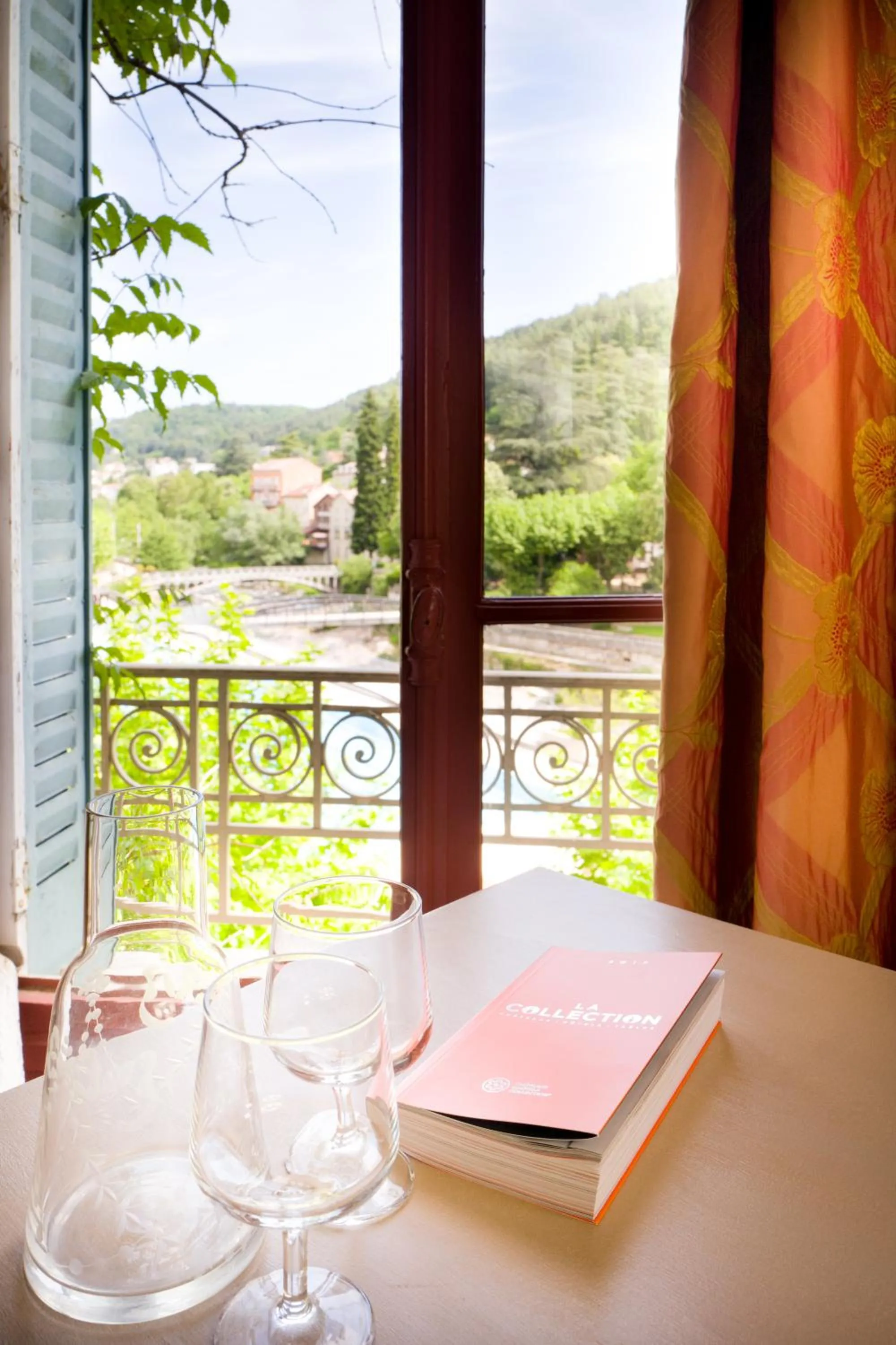 Mountain view in Hôtel Helvie - Teritoria