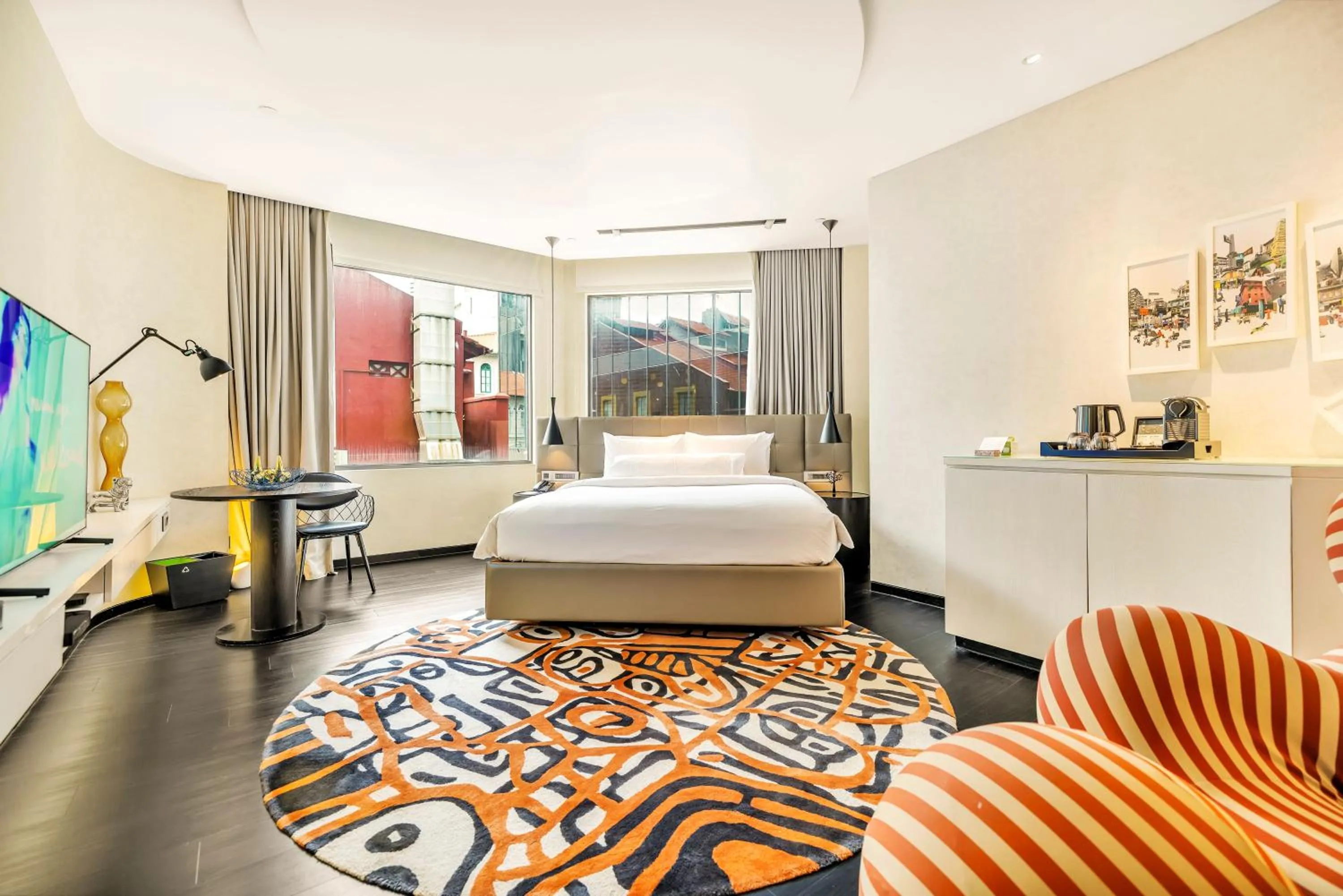 Bed in Naumi Hotel Singapore