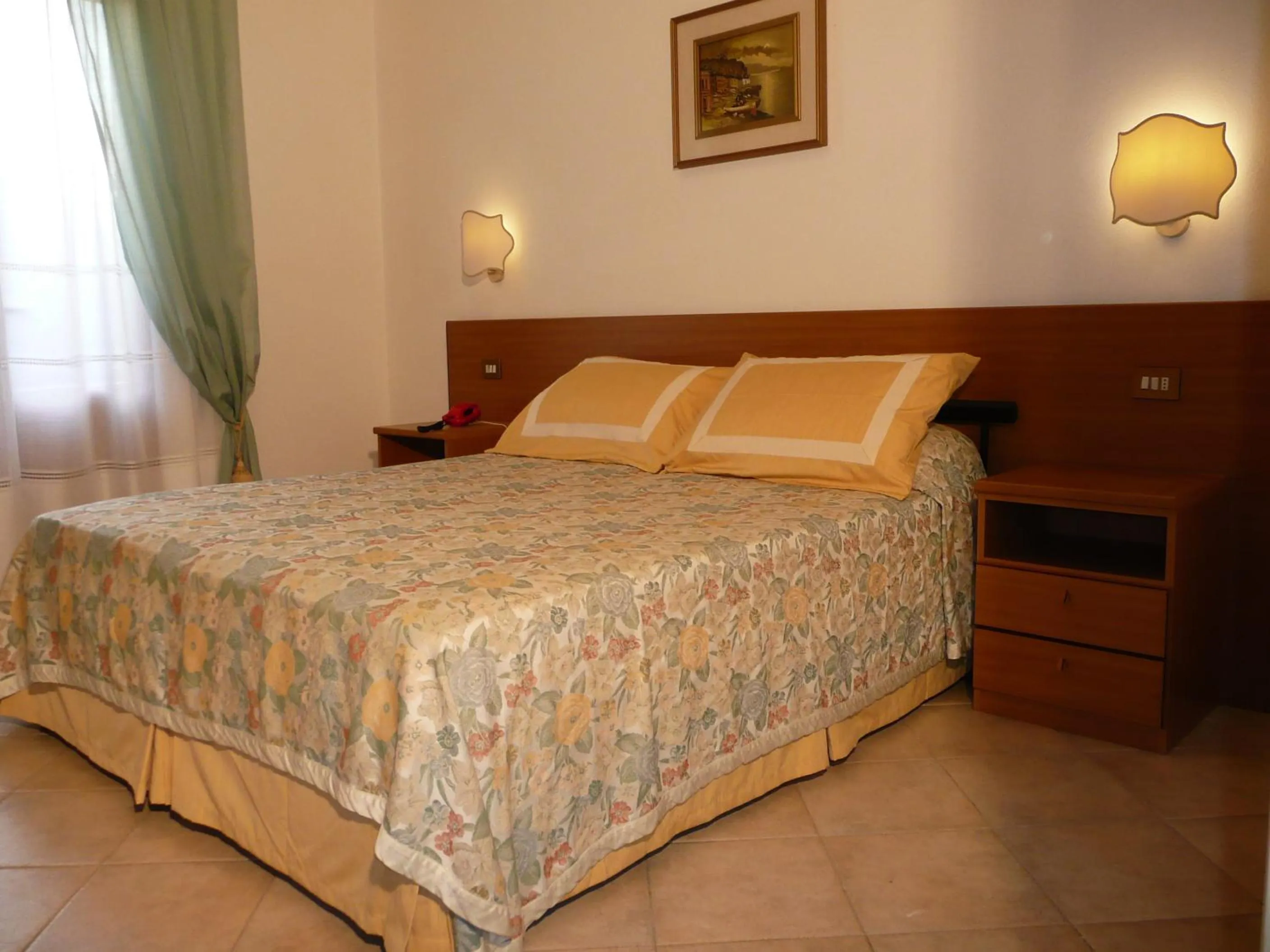 Bedroom in Hotel Astor Victoria