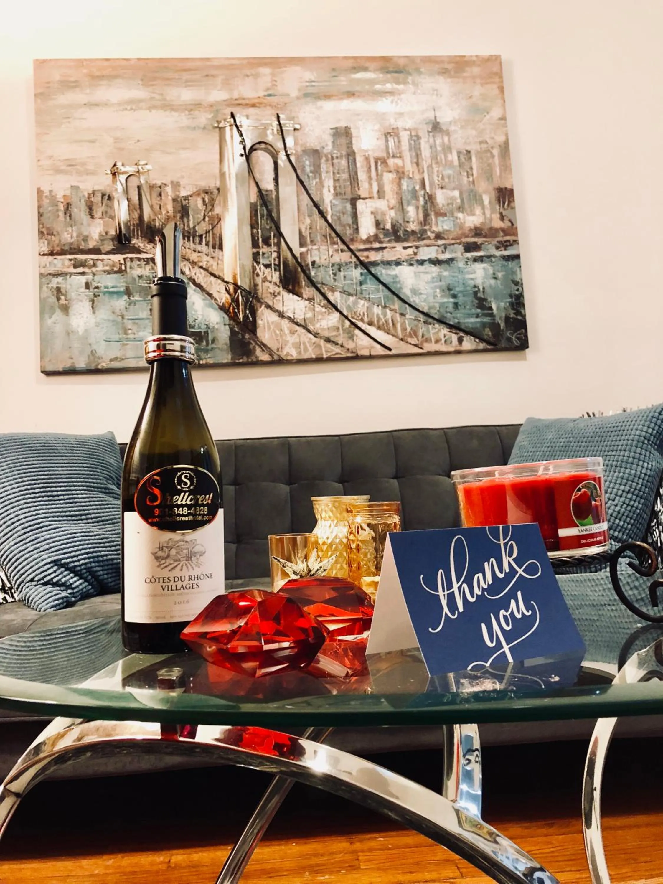 Living room in Downtown Memphis Shellcrest Apartments