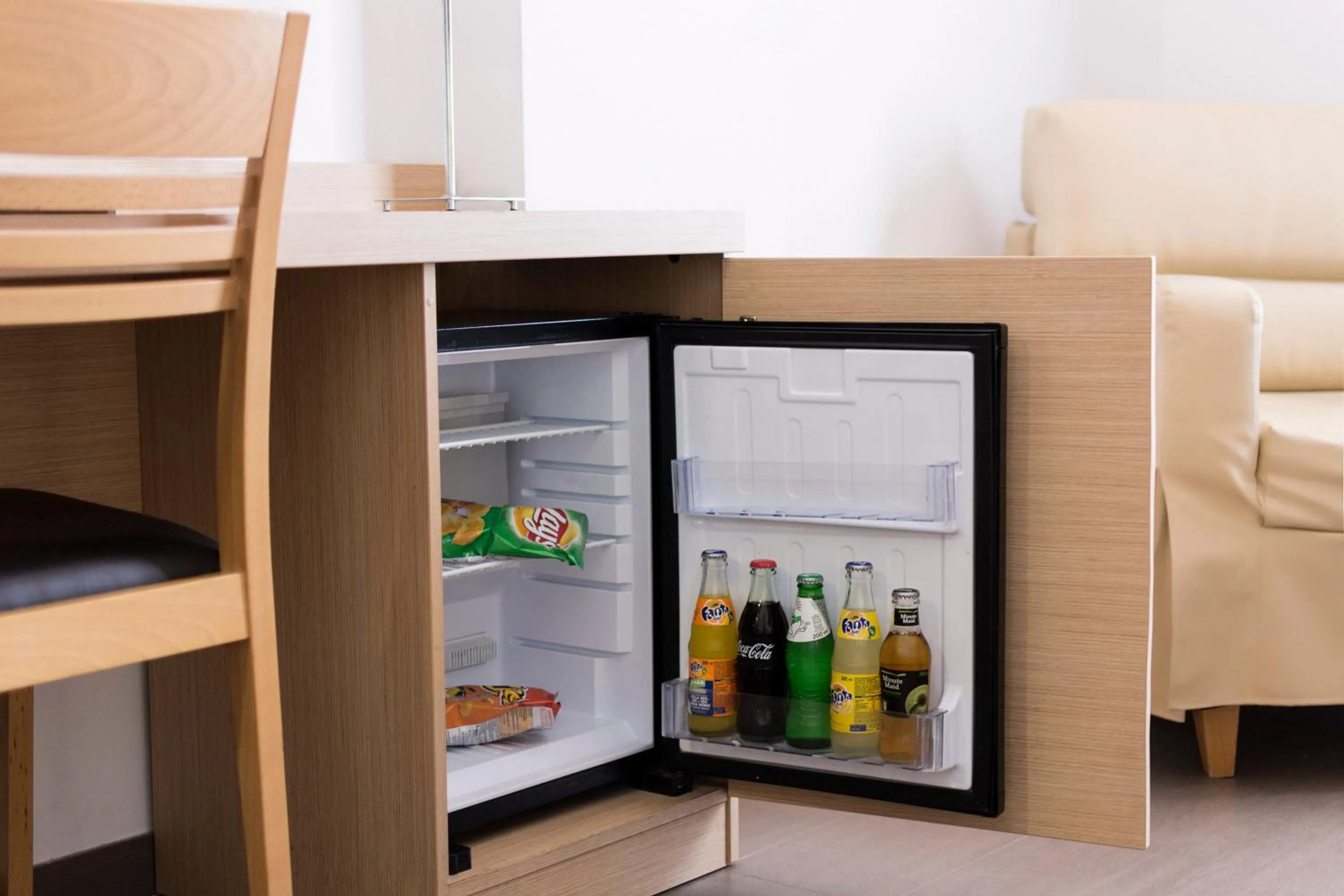 Area and facilities in Mena Plaza