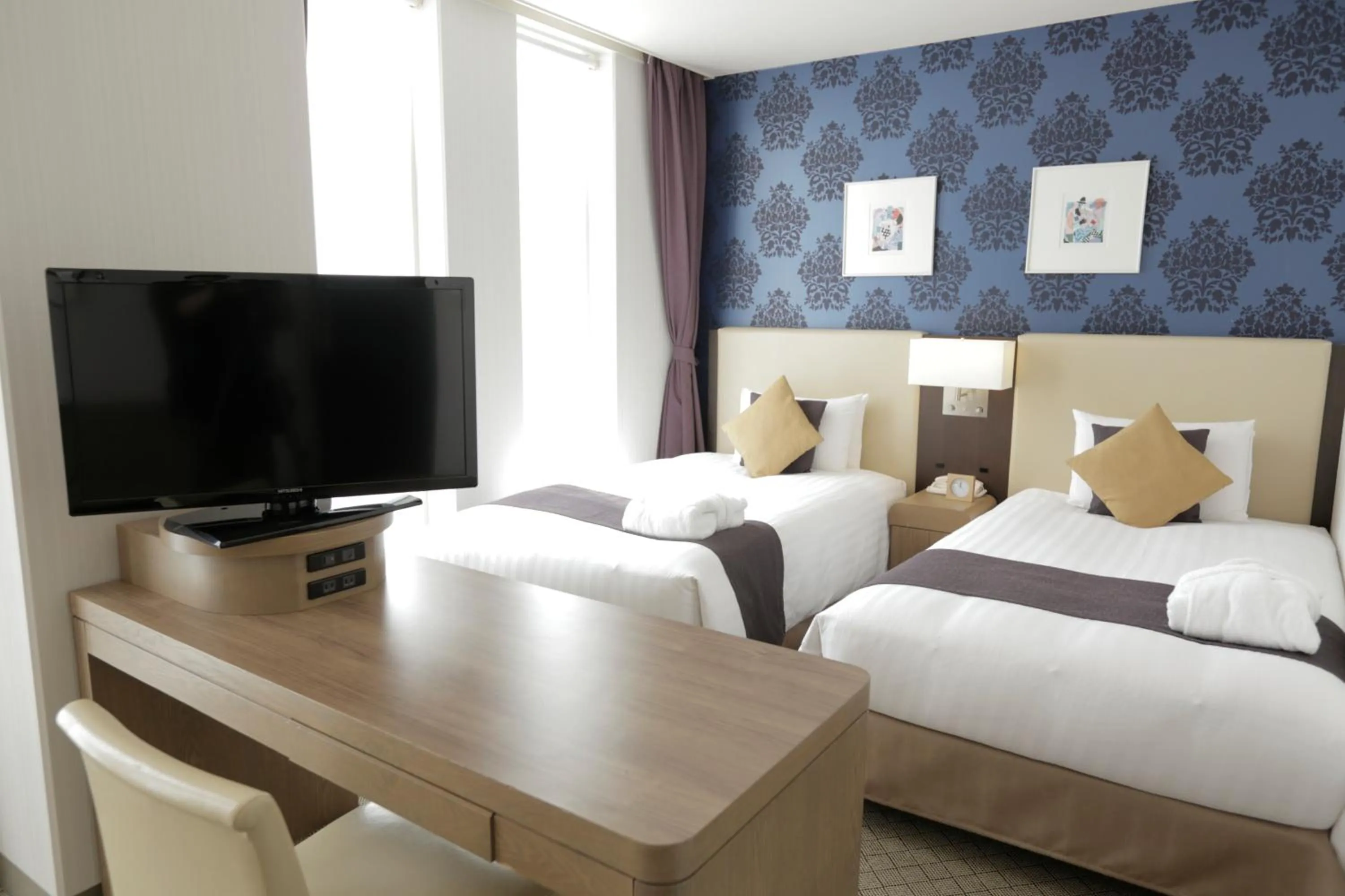 Bed in Mercure Yokosuka